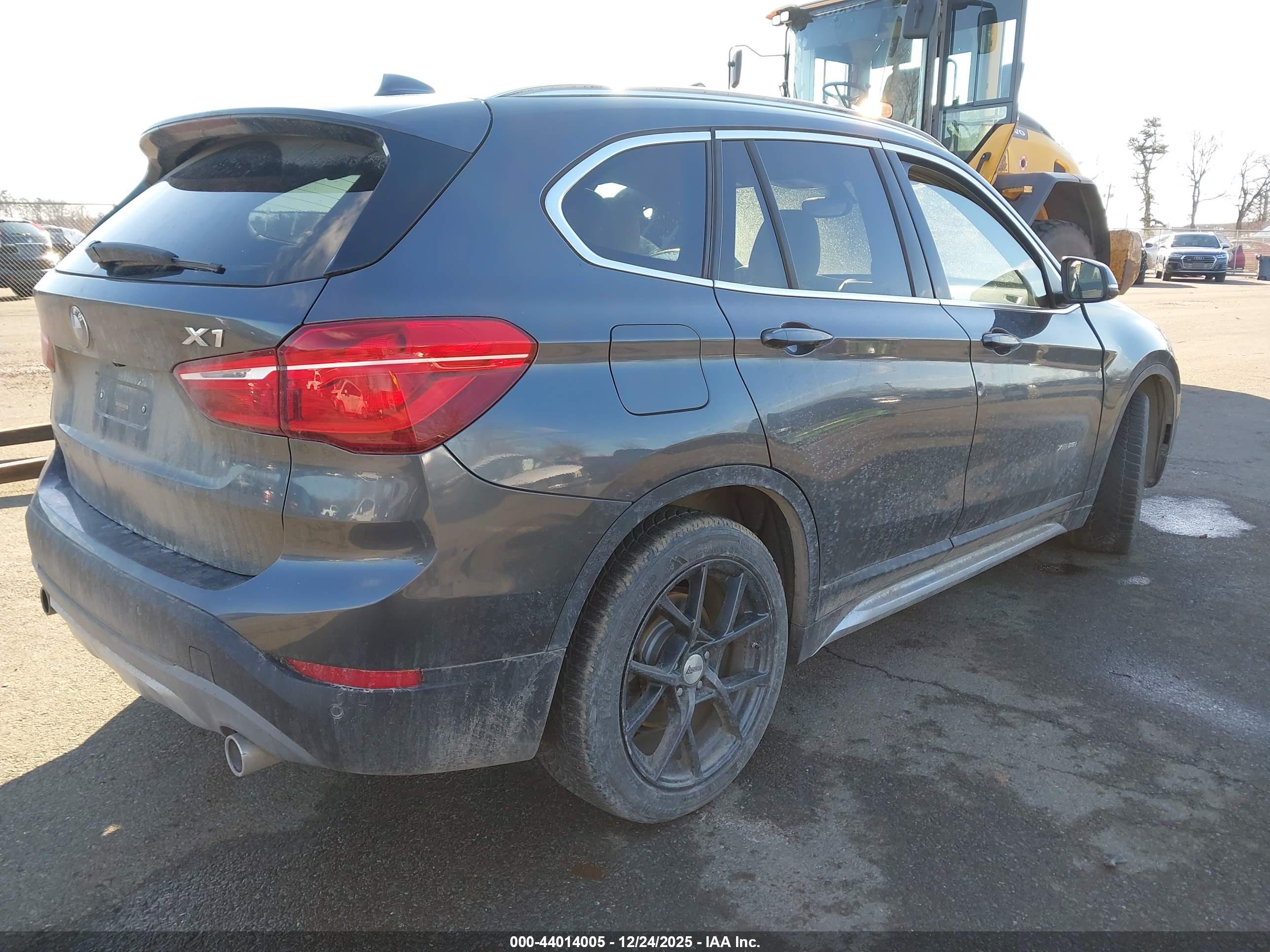 BMW X1 image 4