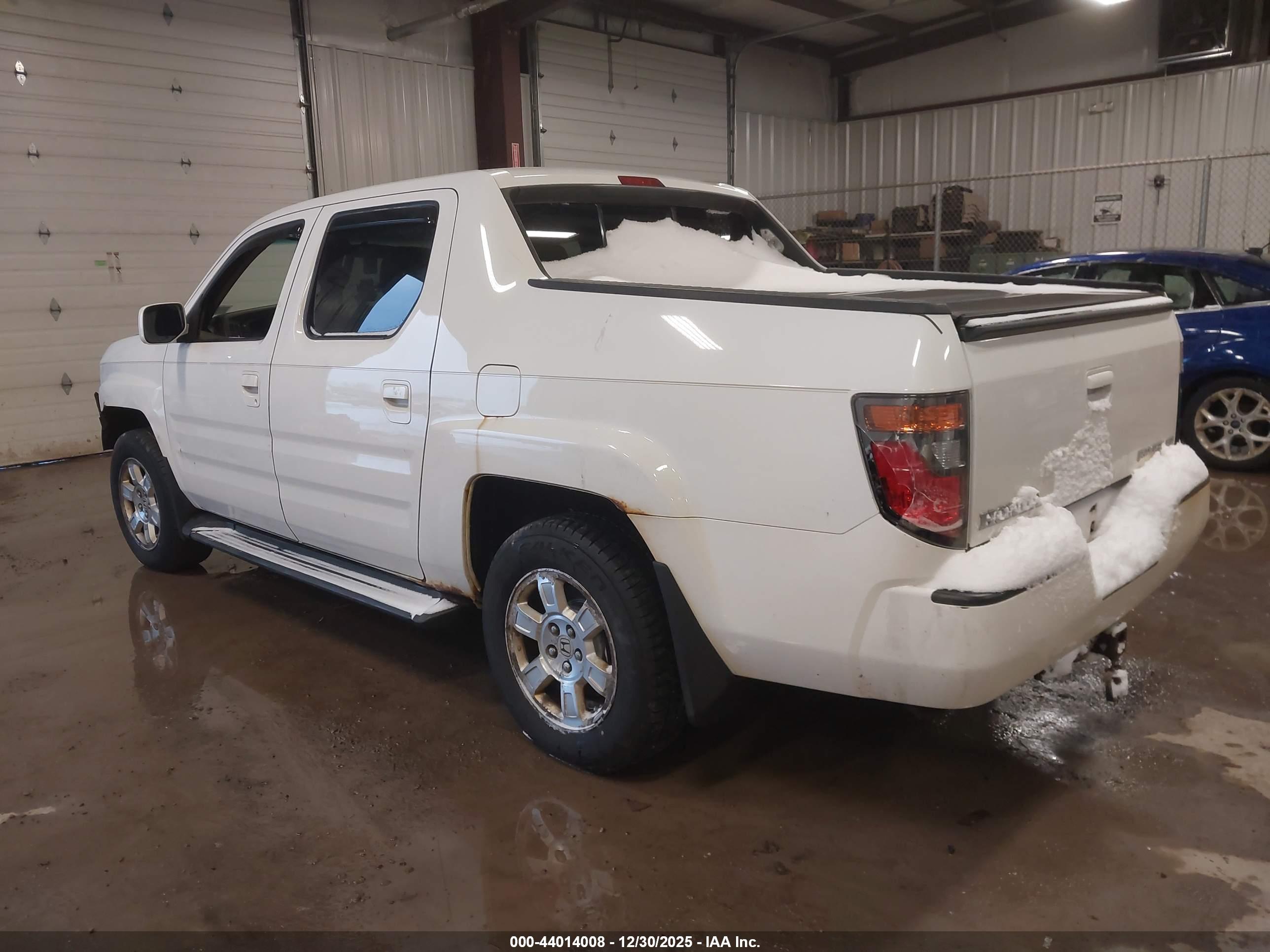 HONDA RIDGELINE image 3