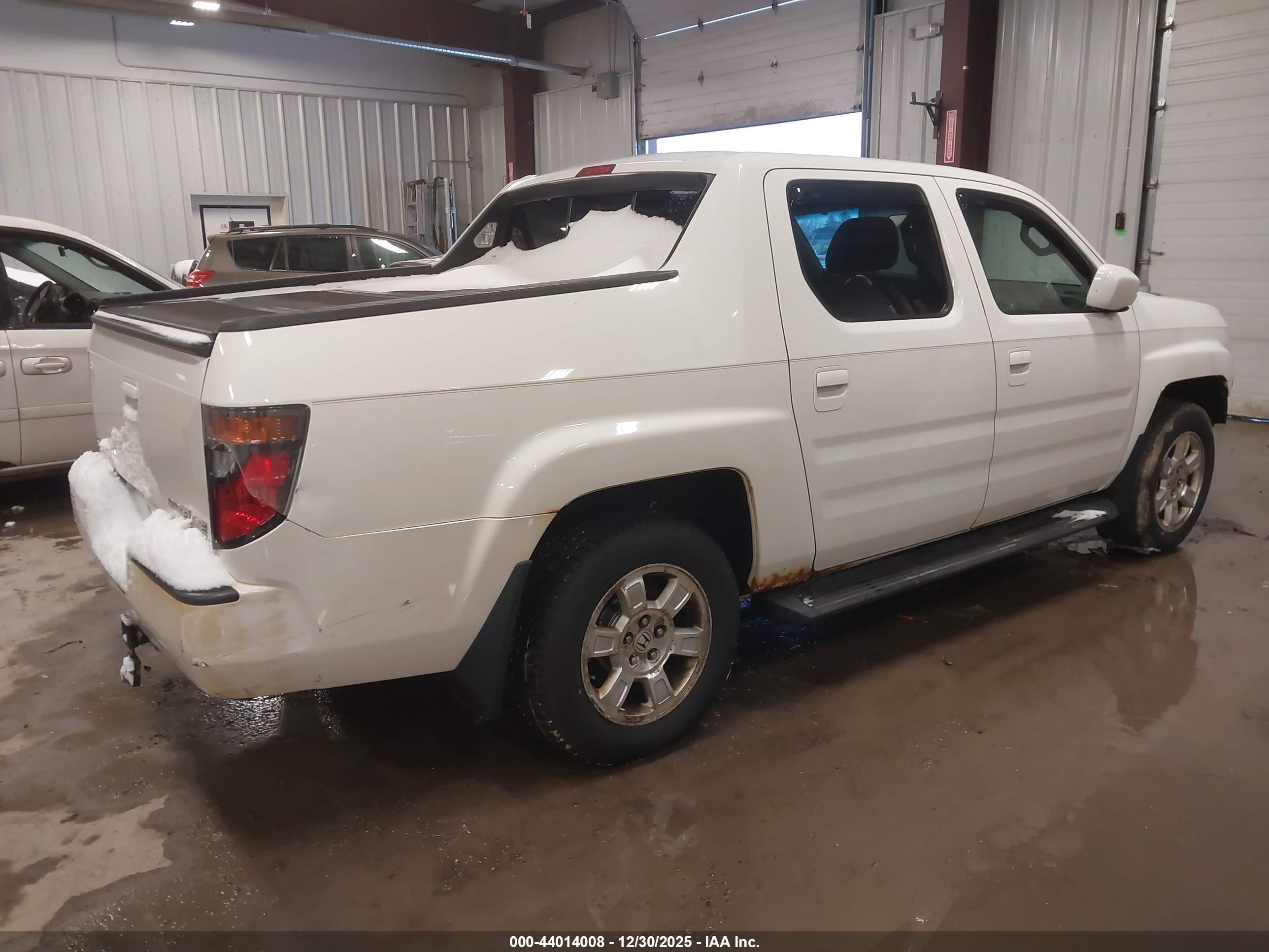 HONDA RIDGELINE image 4