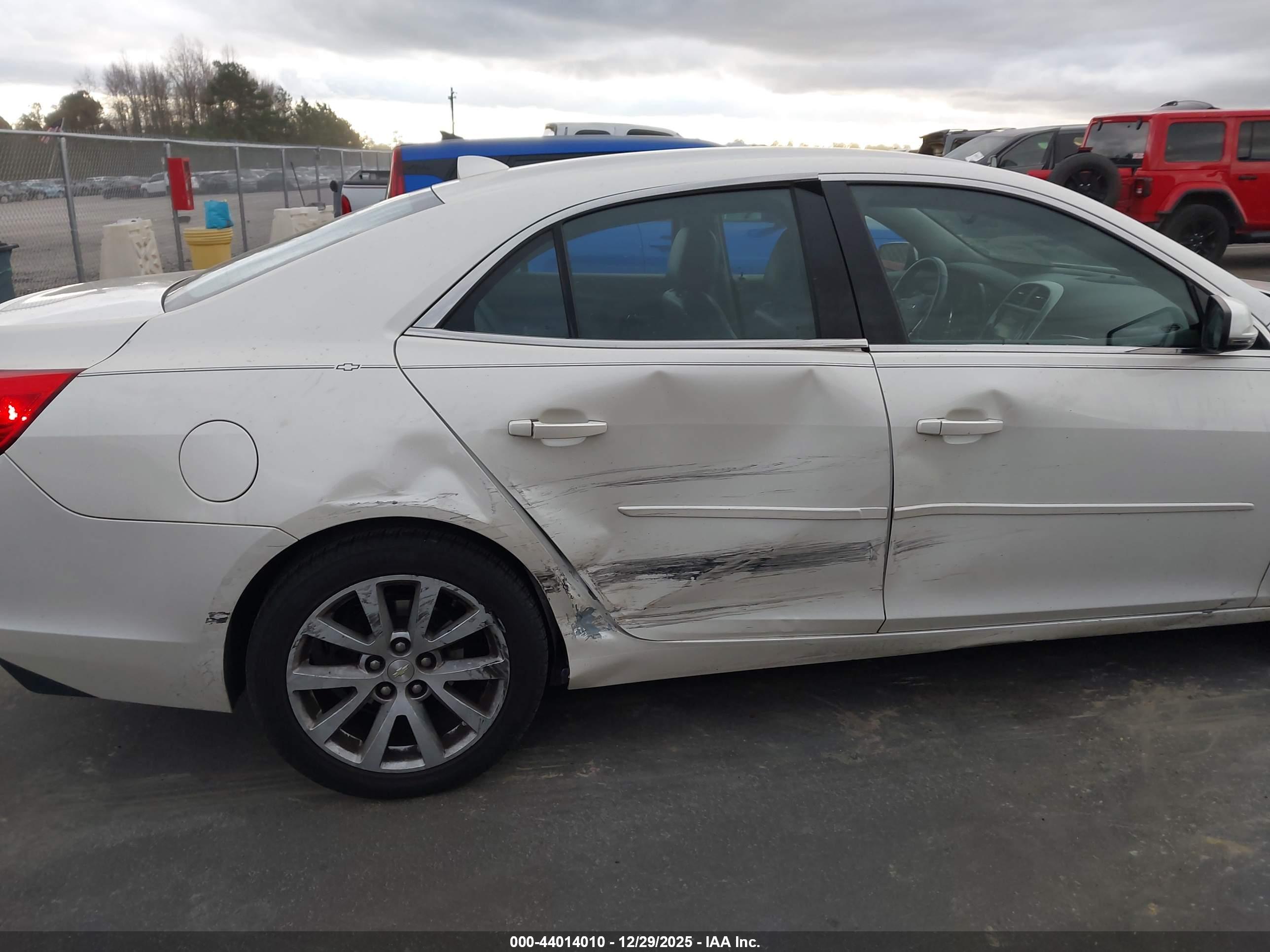 CHEVROLET MALIBU image 6