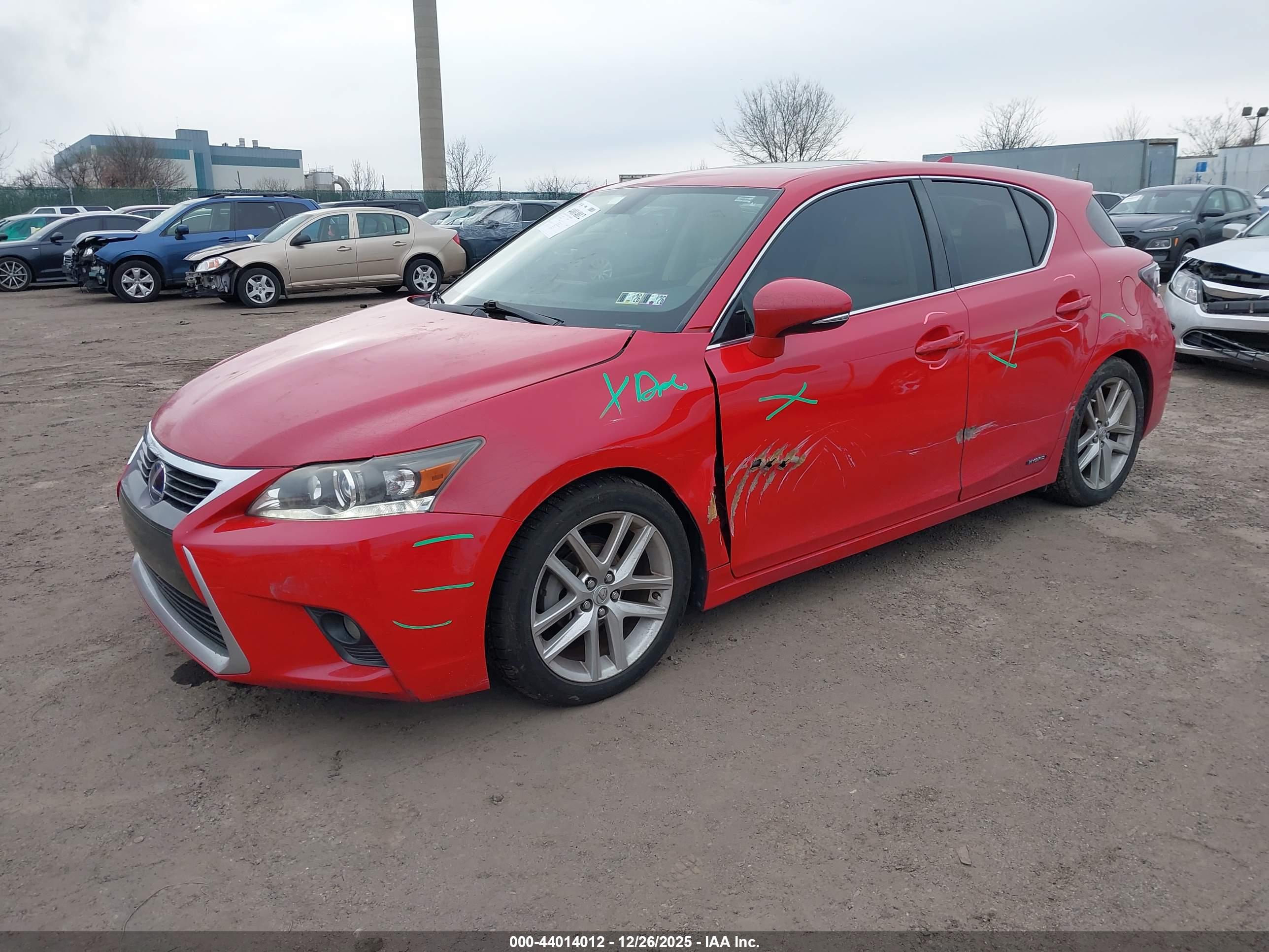 LEXUS CT image 2