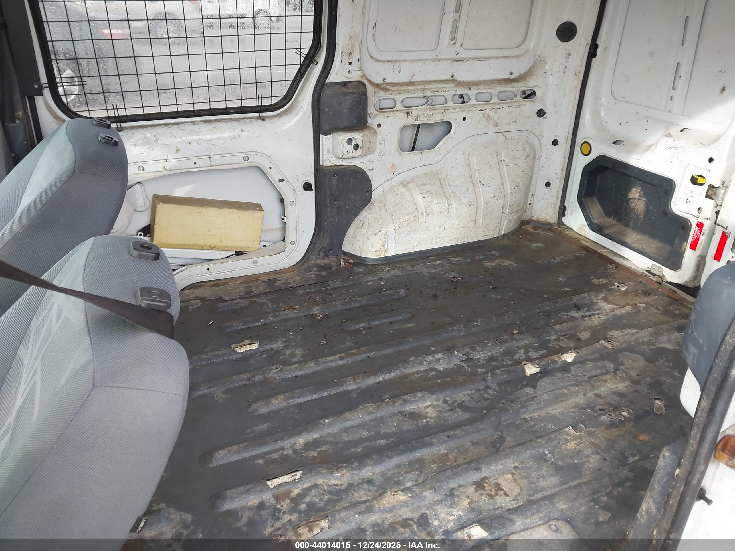 FORD TRANSIT image 8