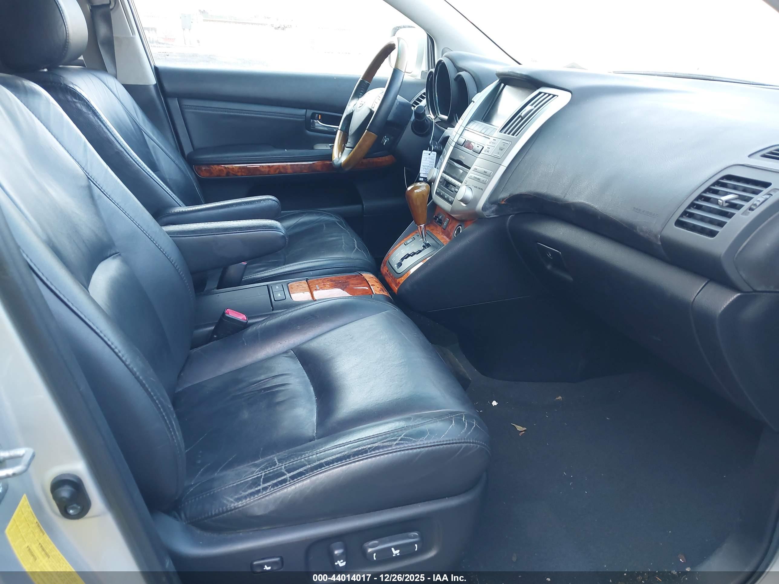 LEXUS RX image 5