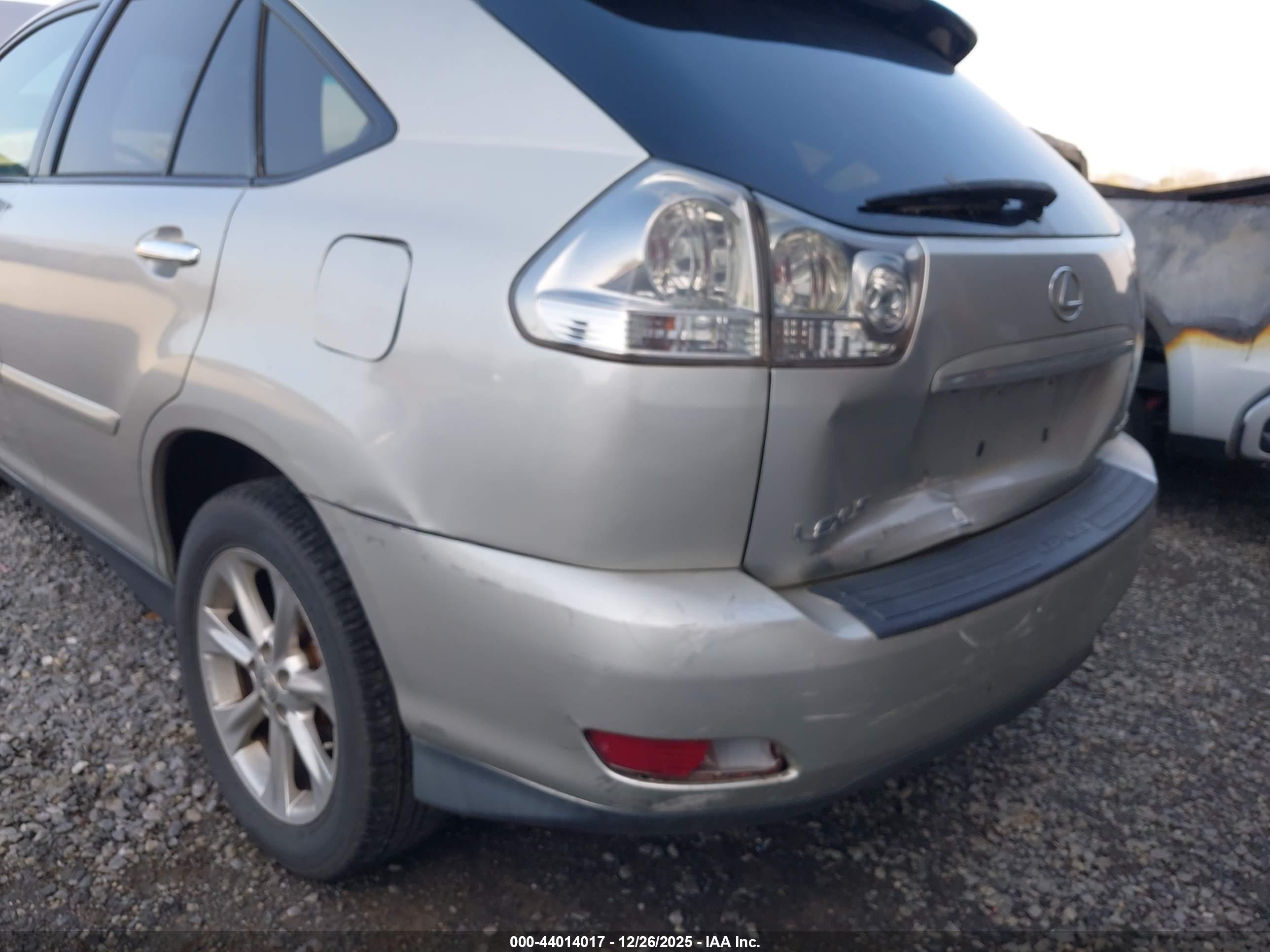 LEXUS RX image 6