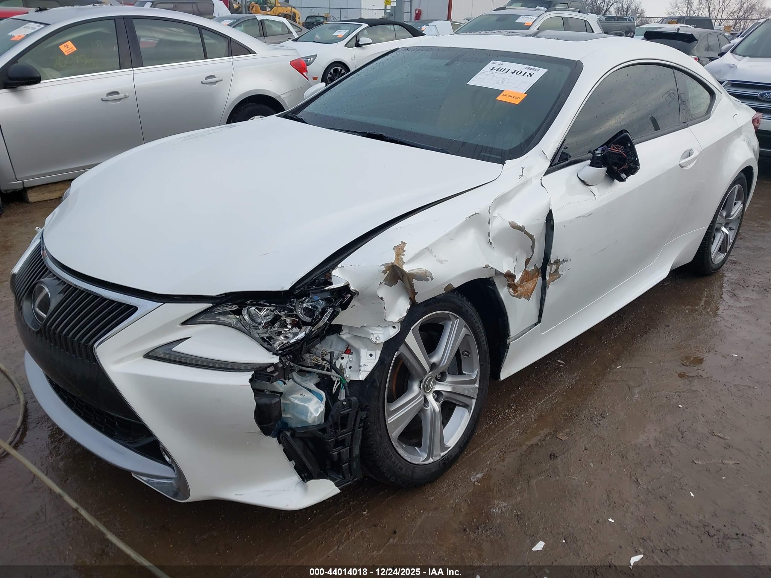 LEXUS RC image 6