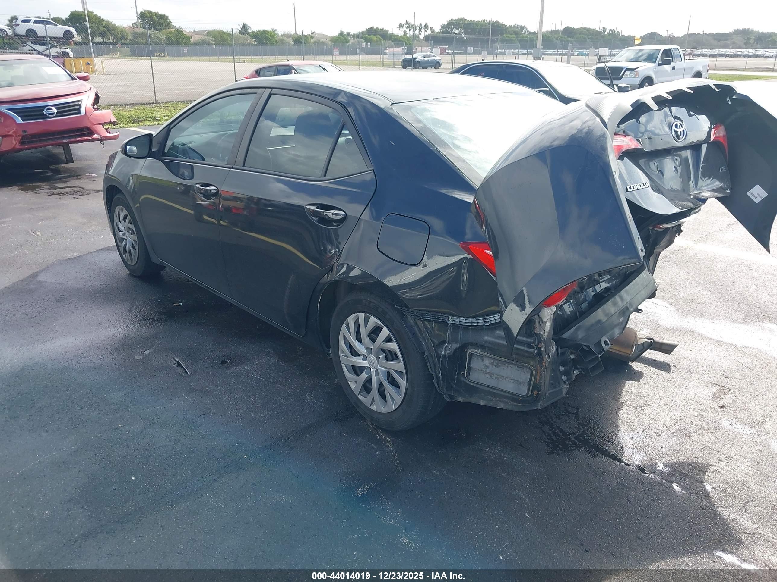TOYOTA COROLLA image 3