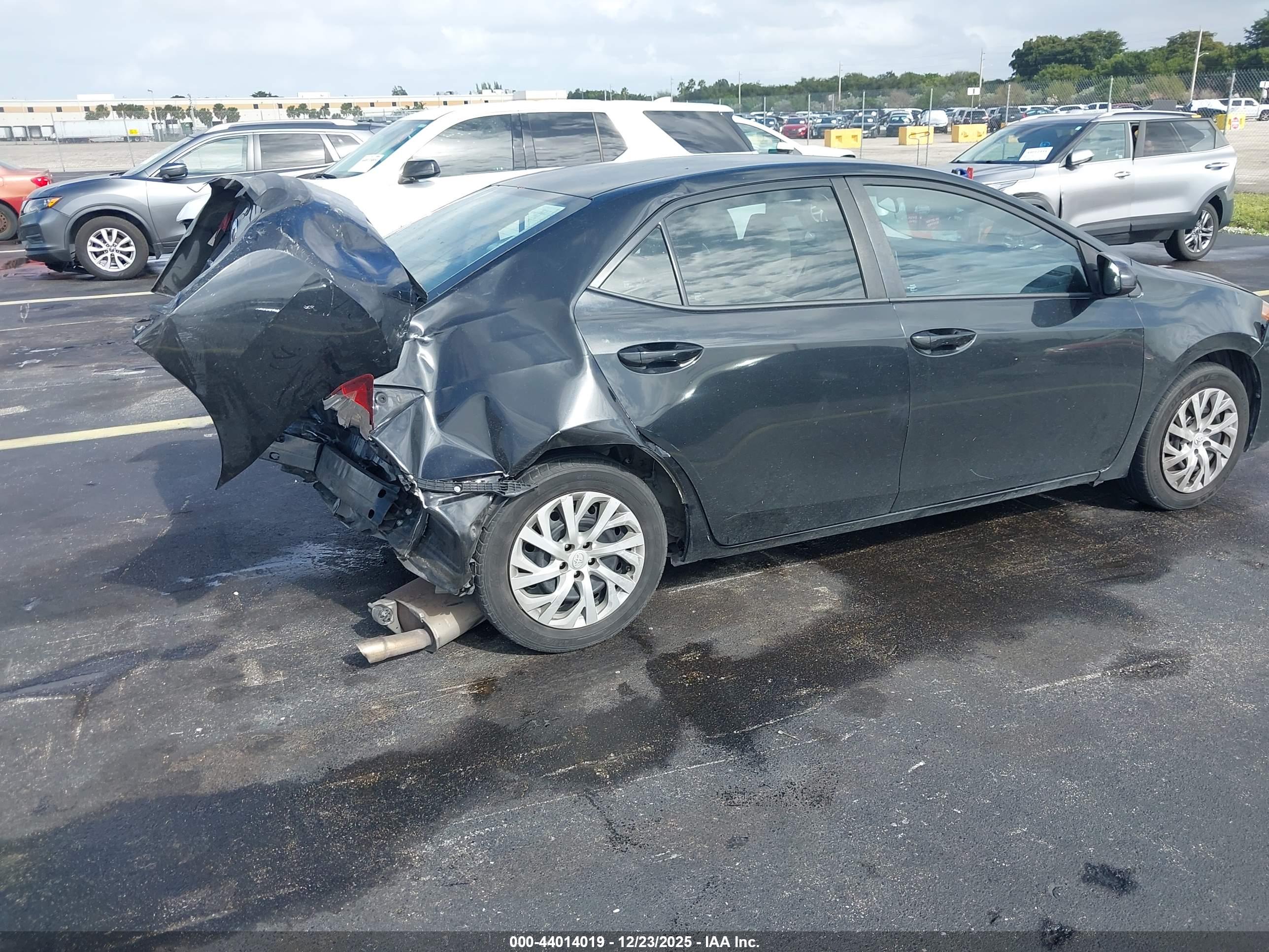 TOYOTA COROLLA image 4