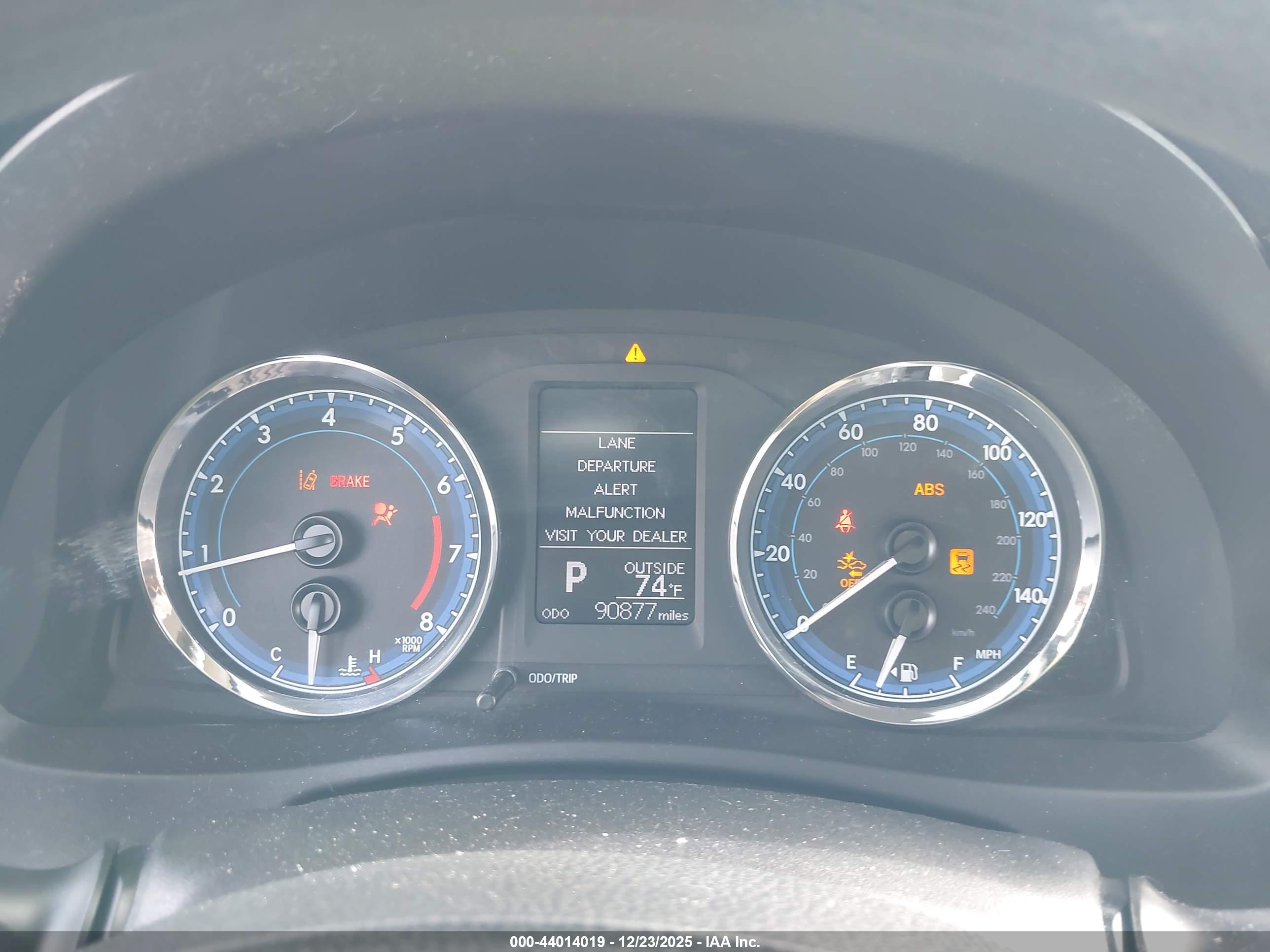 TOYOTA COROLLA image 7