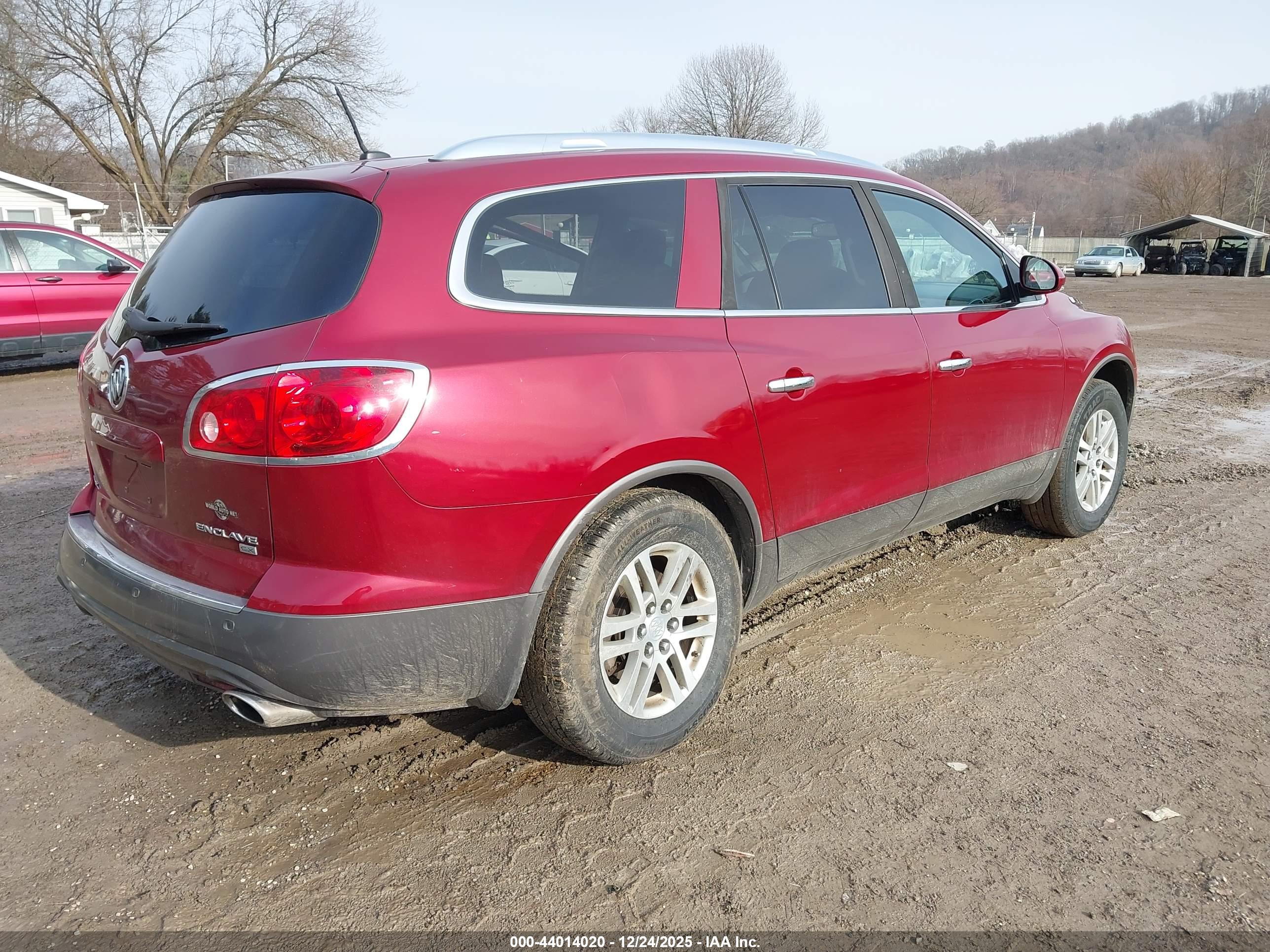 BUICK ENCLAVE image 4