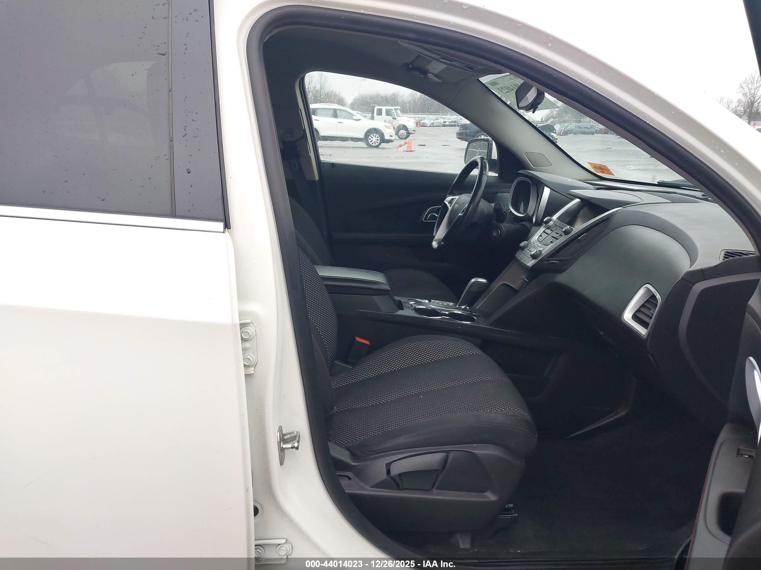 CHEVROLET EQUINOX image 5