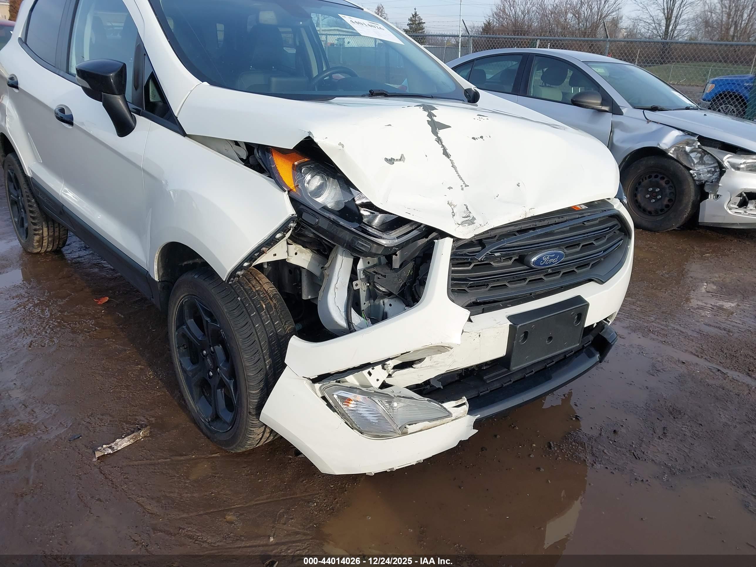 FORD ECOSPORT image 6