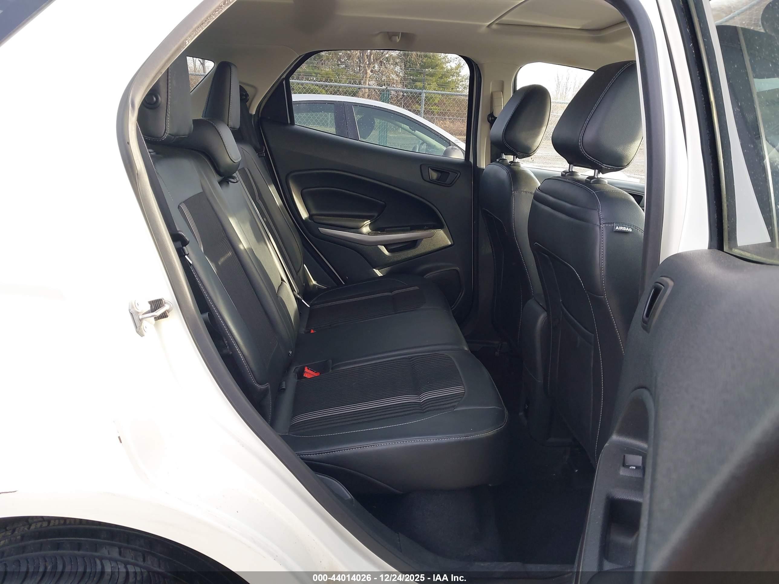 FORD ECOSPORT image 8