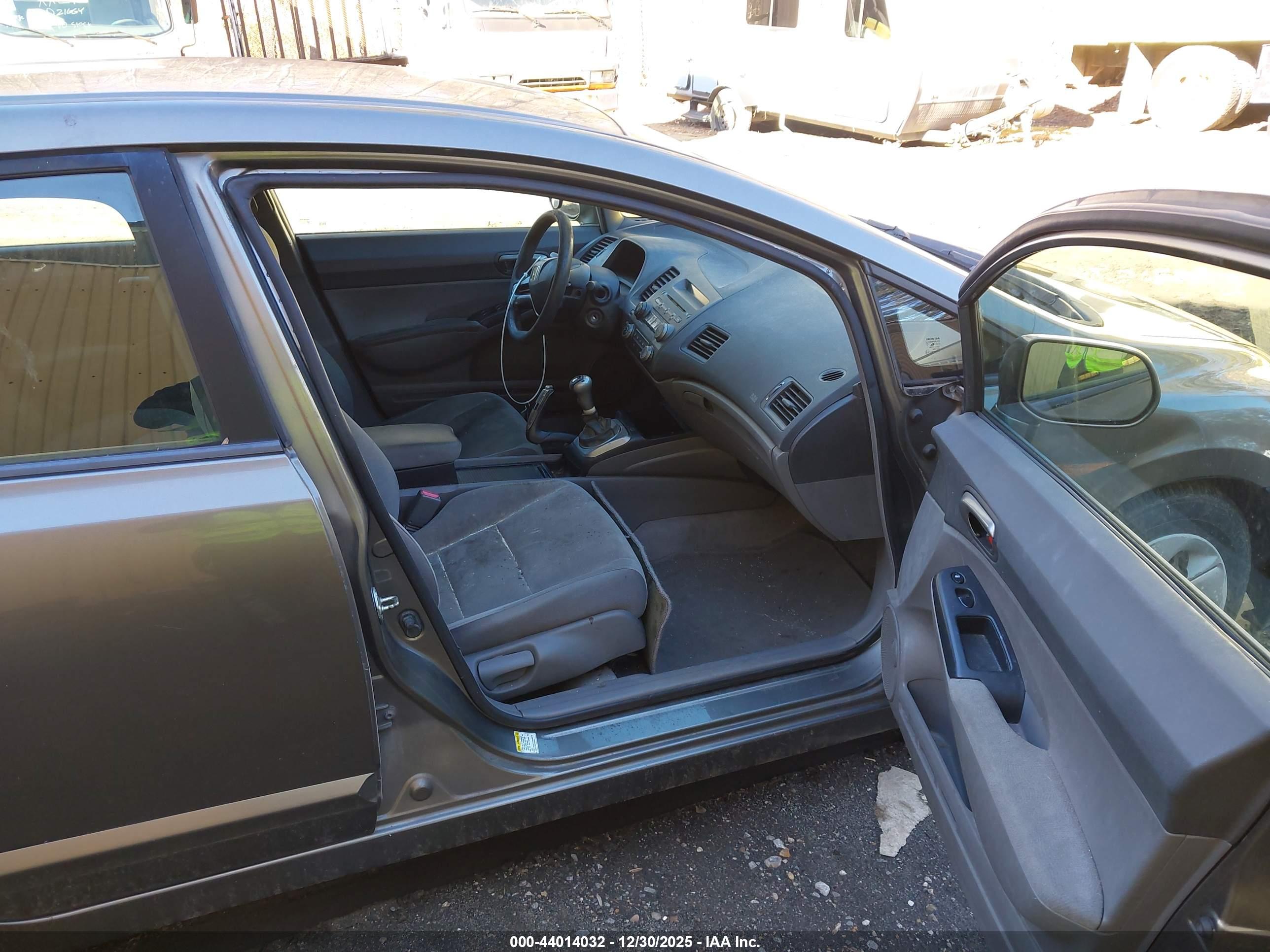HONDA CIVIC image 5