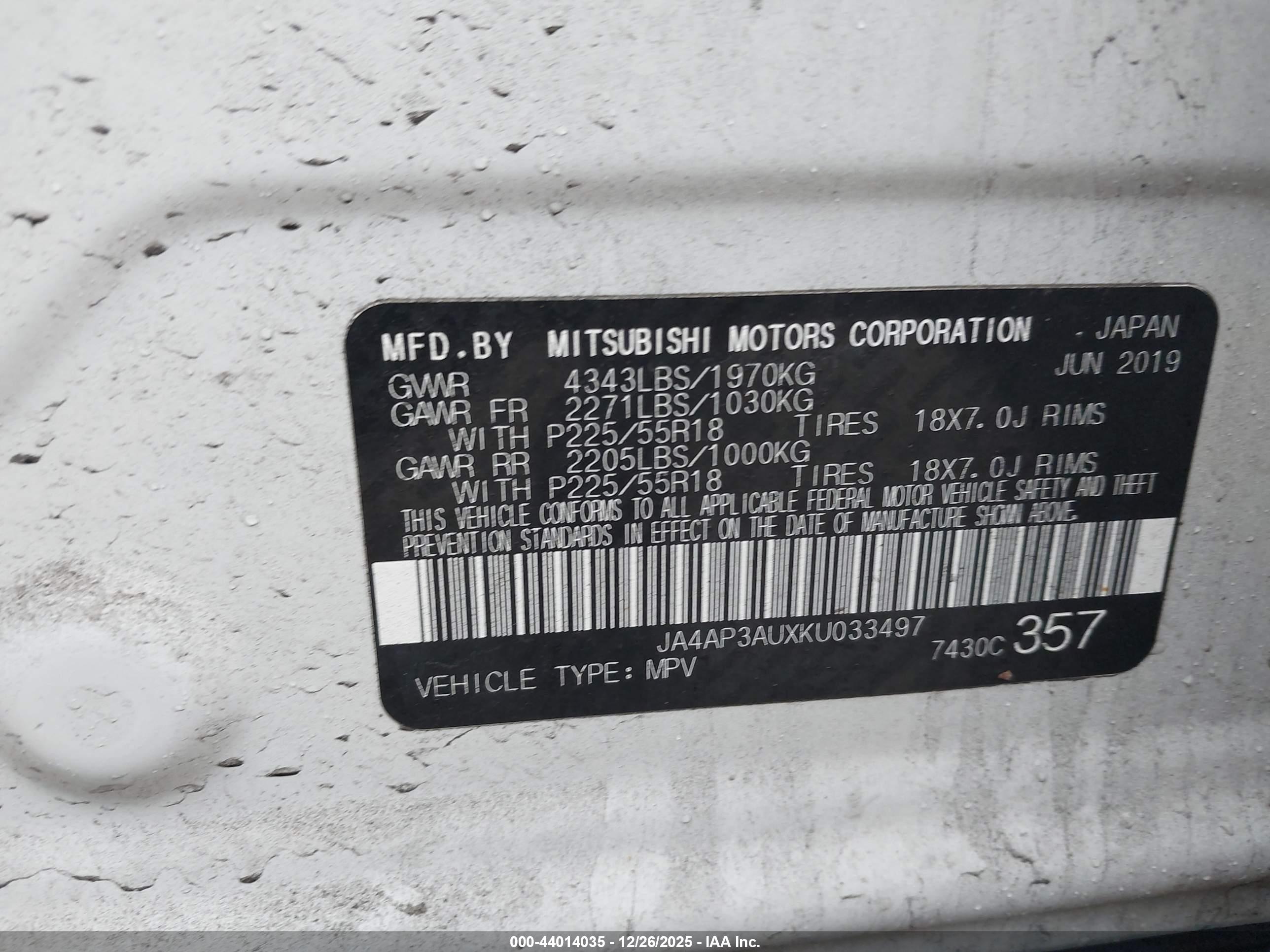 MITSUBISHI OUTLANDER image 9