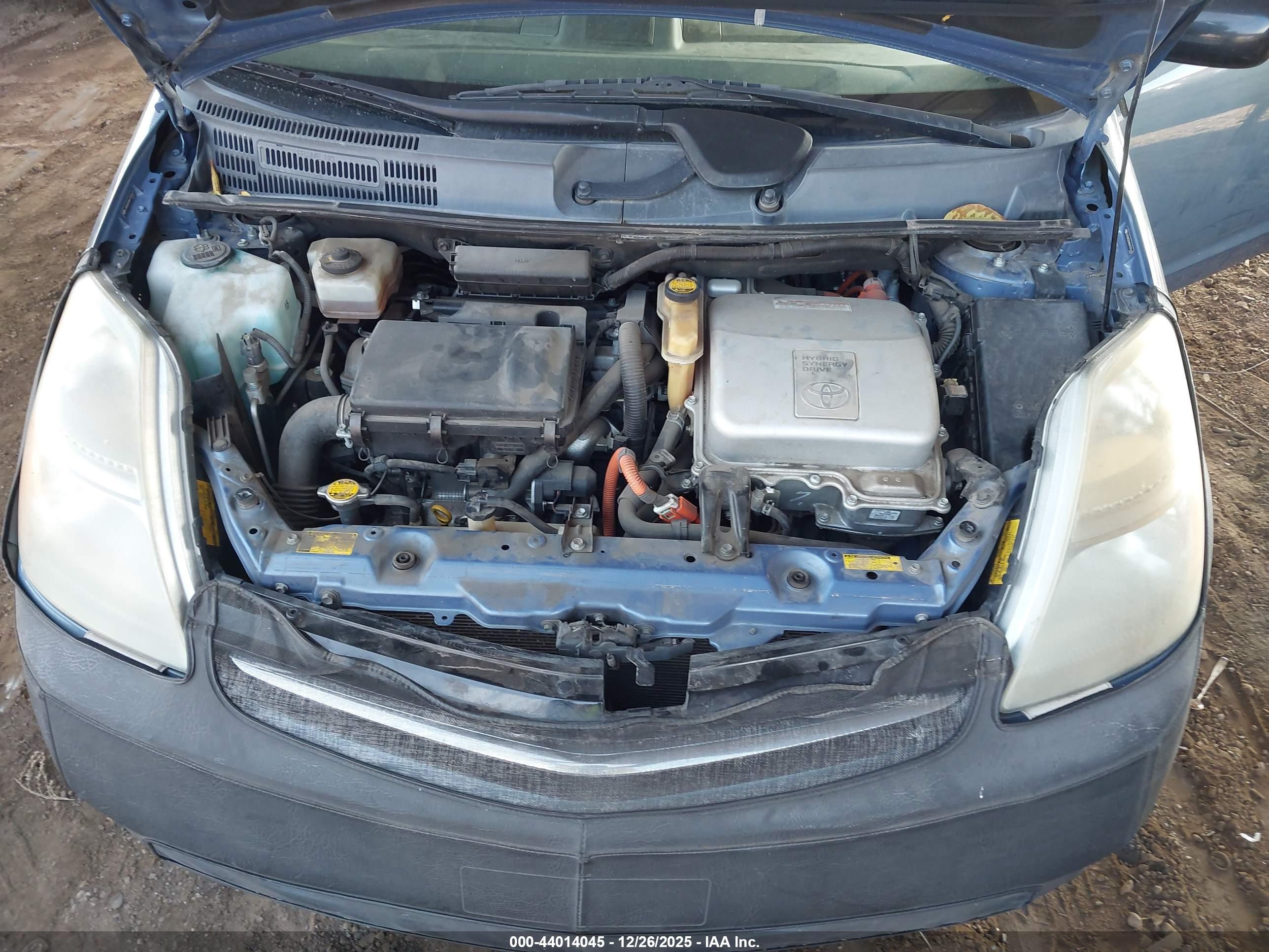 TOYOTA PRIUS image 10