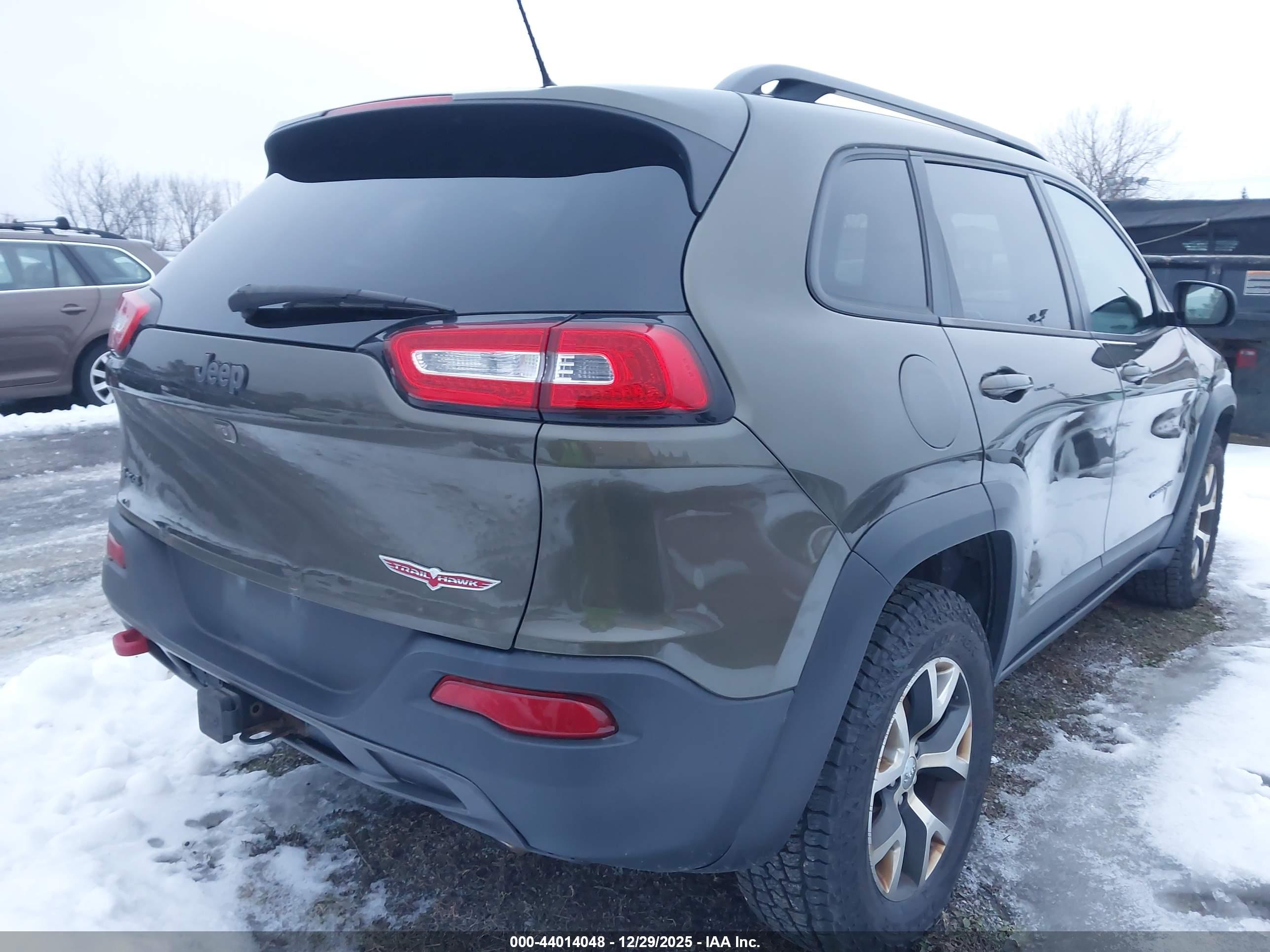 JEEP CHEROKEE image 4