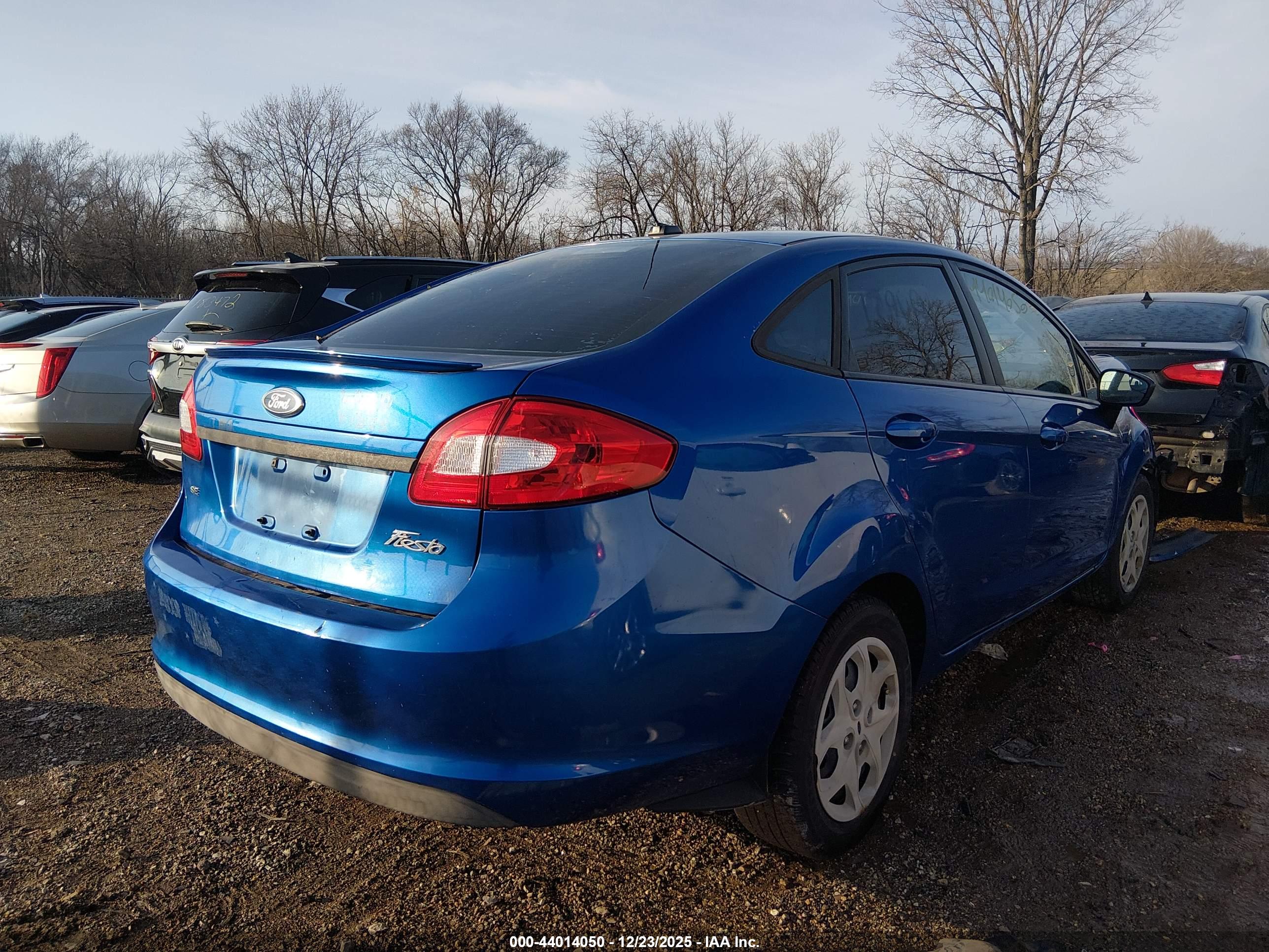 FORD FIESTA image 4