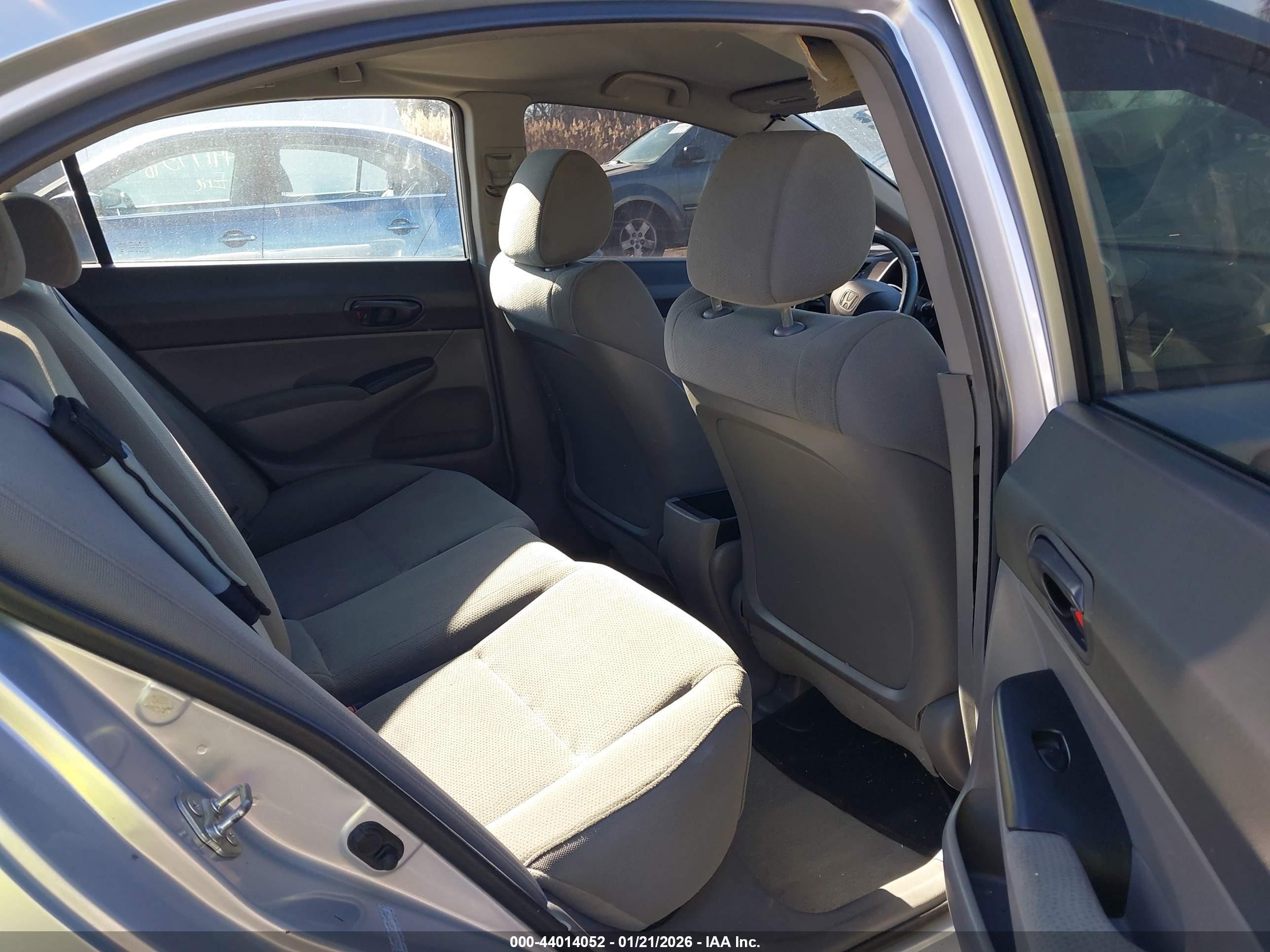 HONDA CIVIC image 8