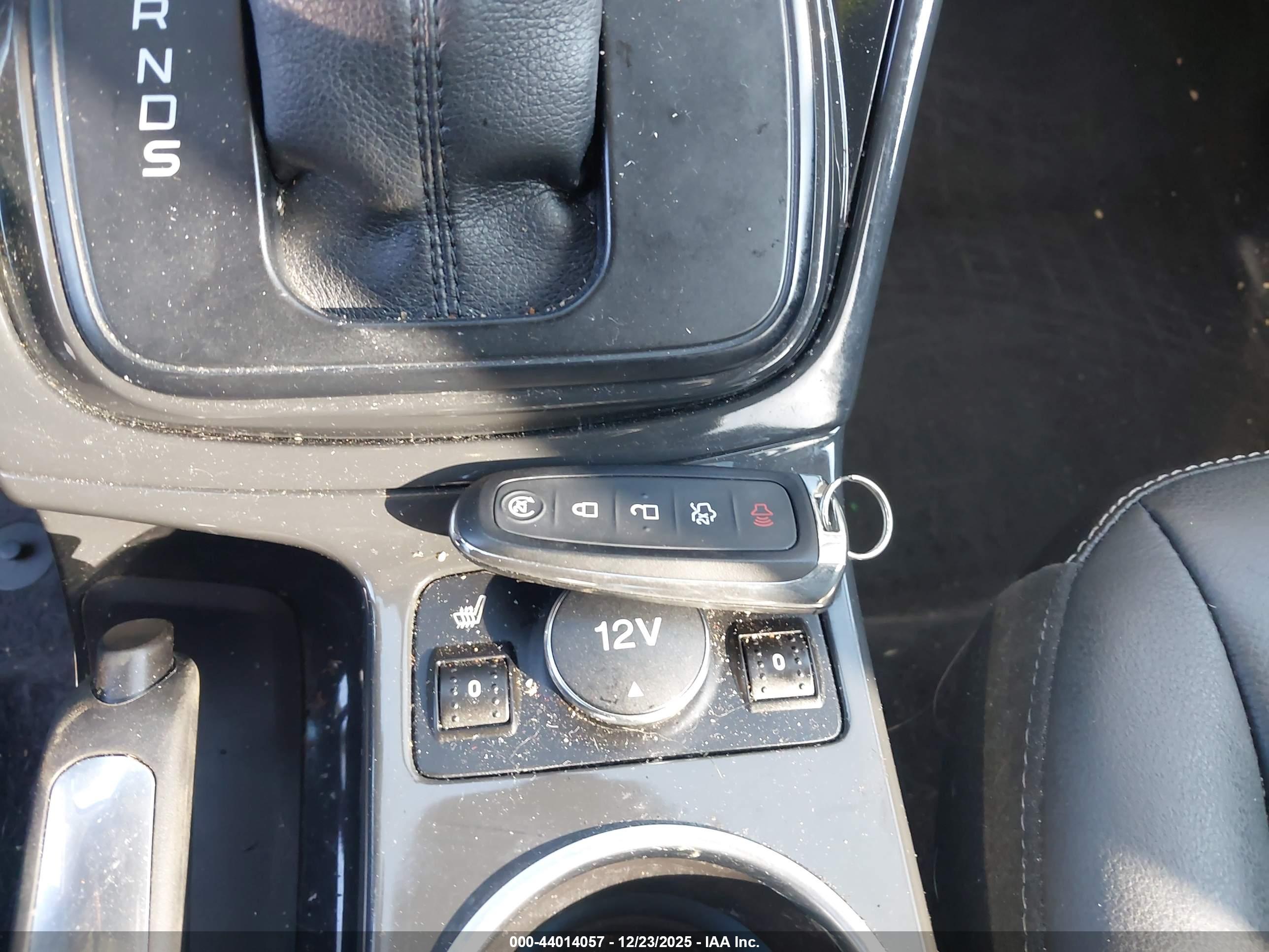 FORD ESCAPE image 11