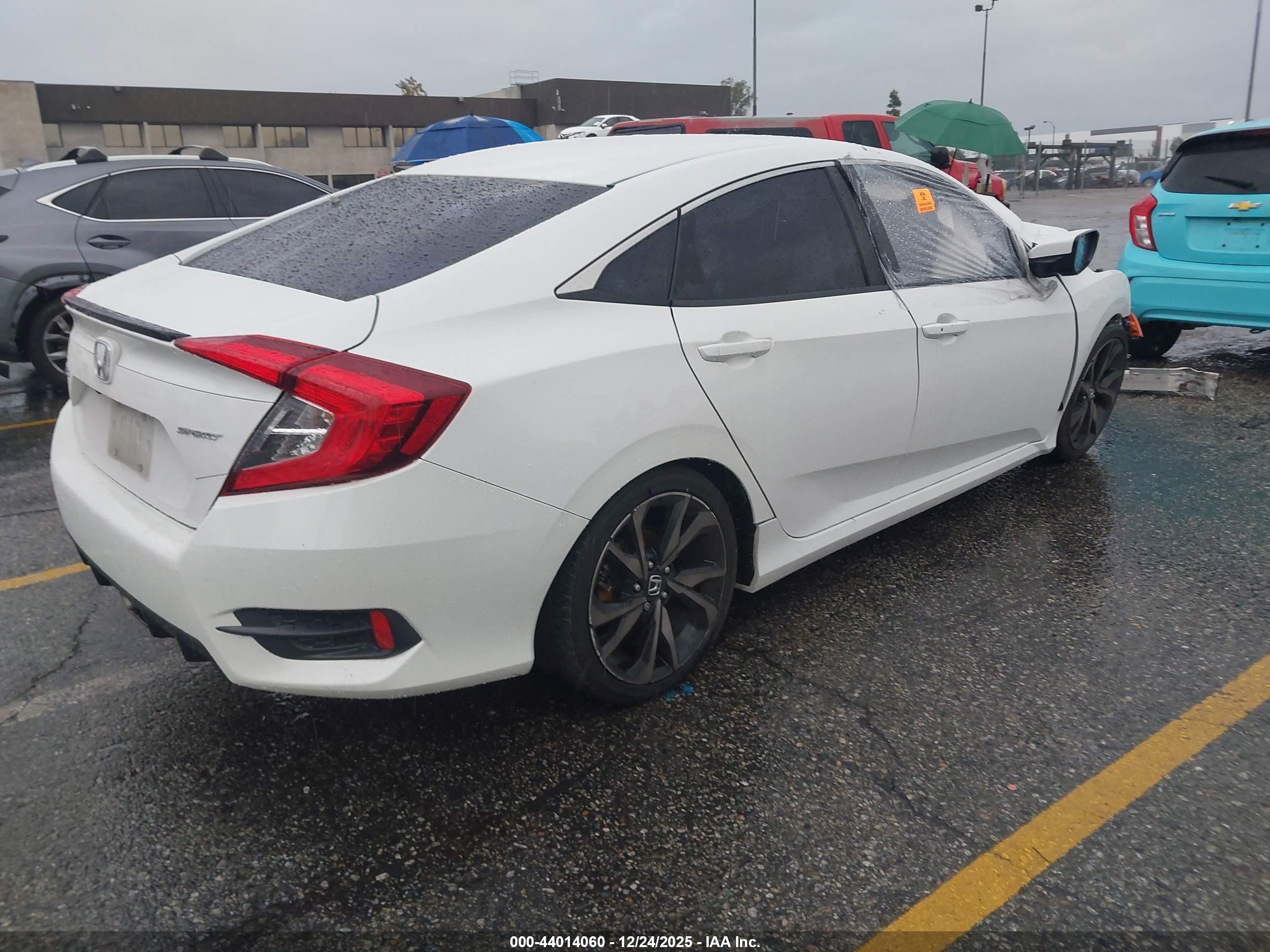 HONDA CIVIC image 4