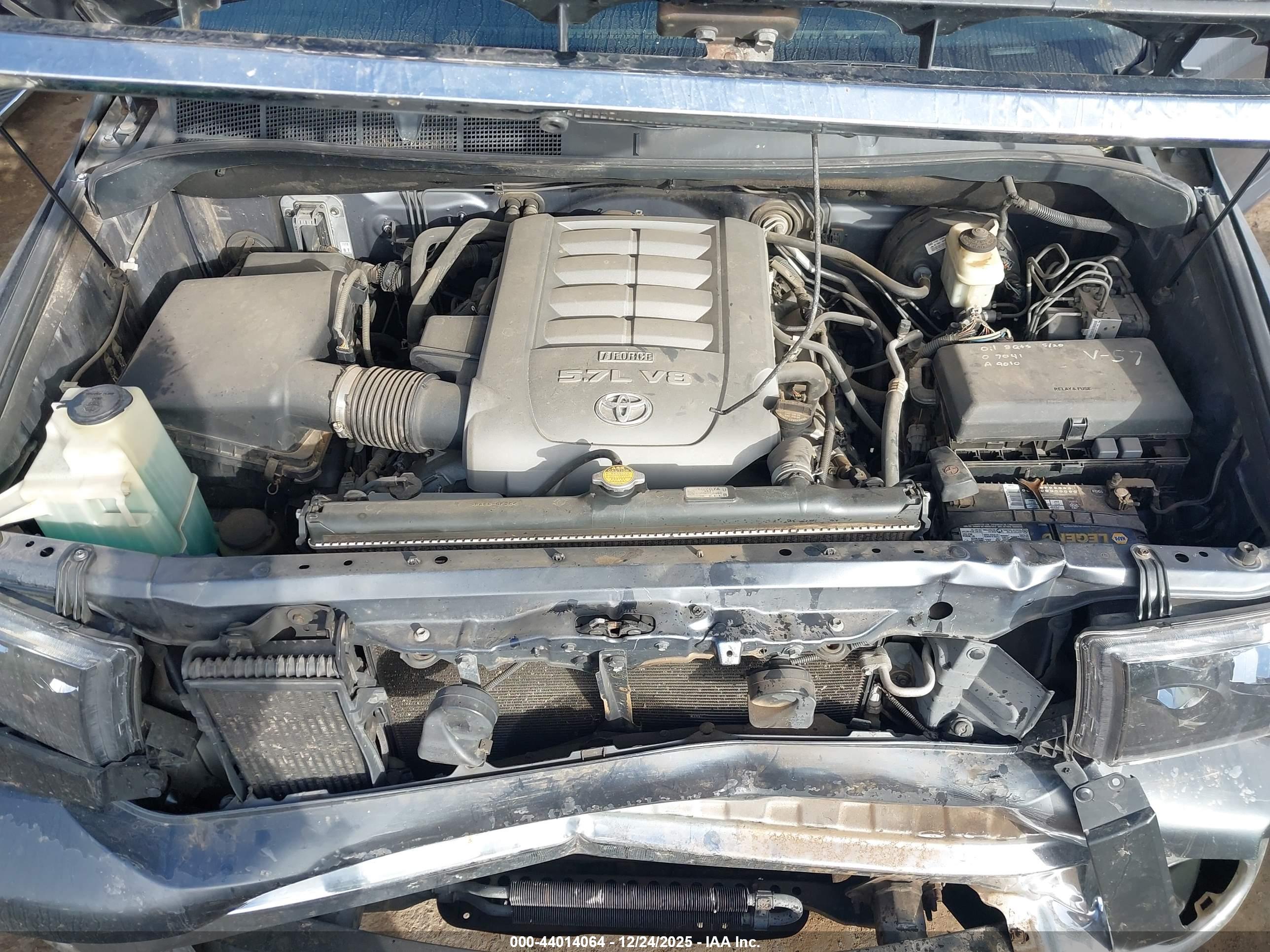 TOYOTA TUNDRA image 10