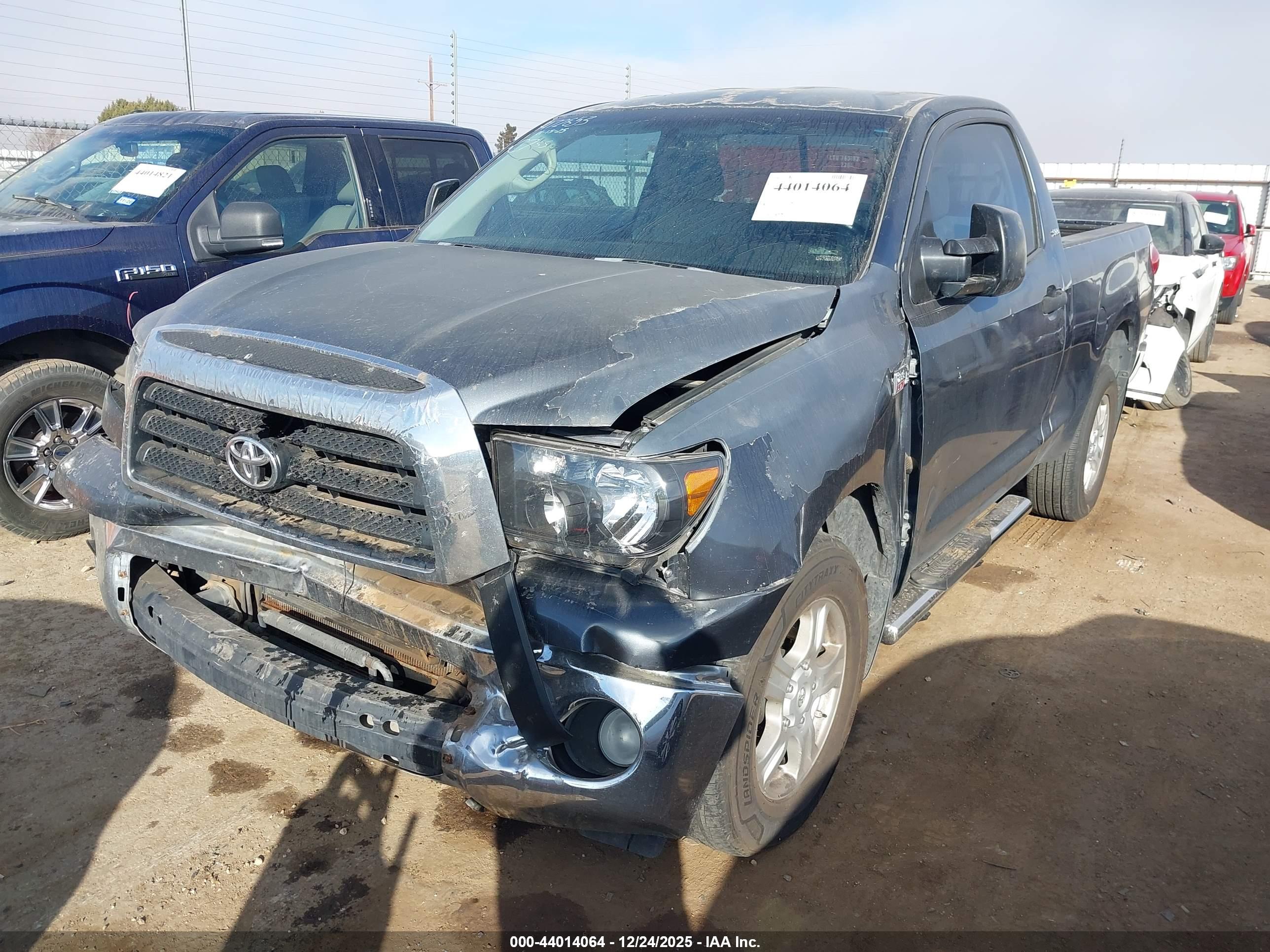 TOYOTA TUNDRA image 6