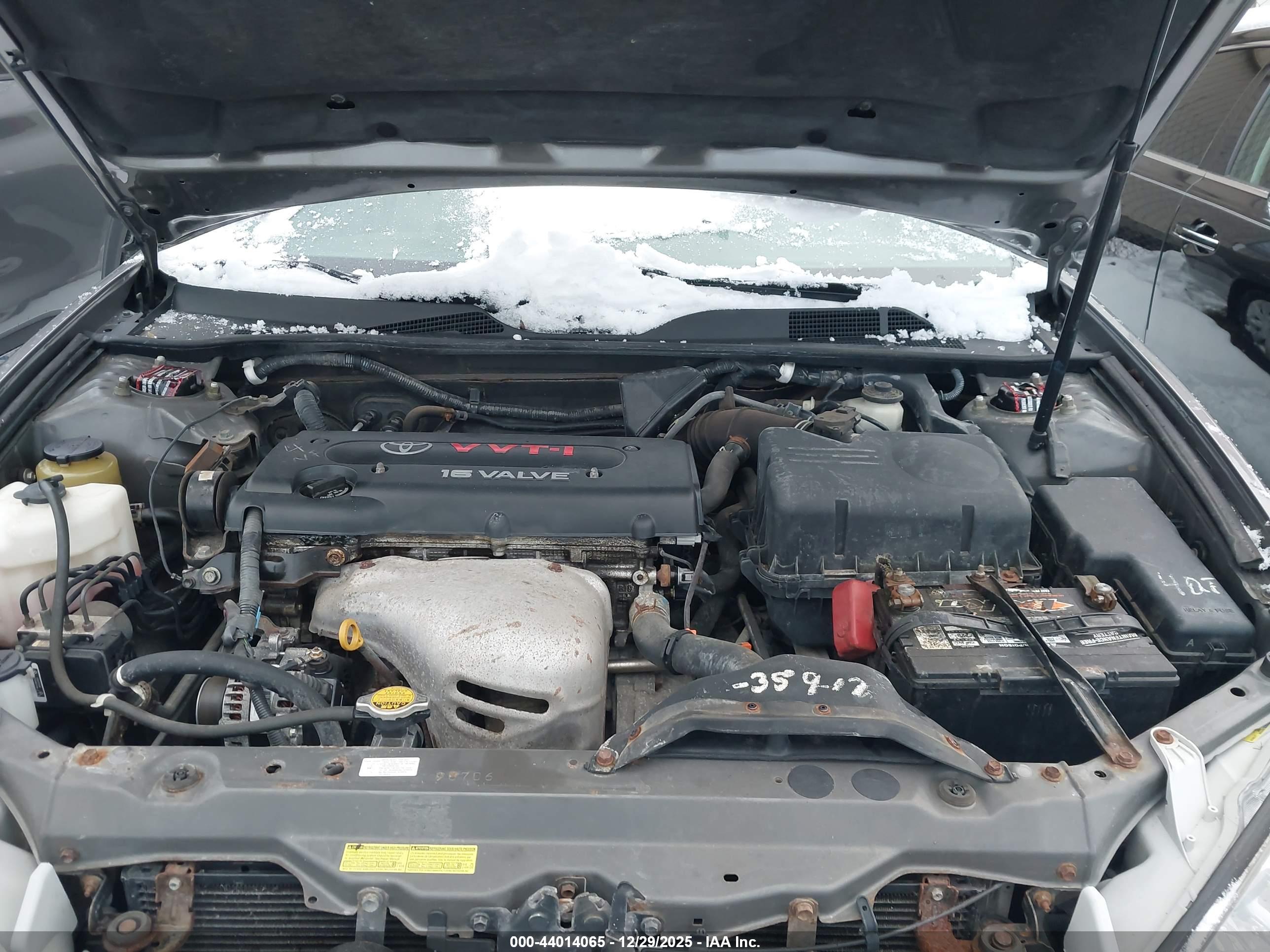 TOYOTA CAMRY image 10