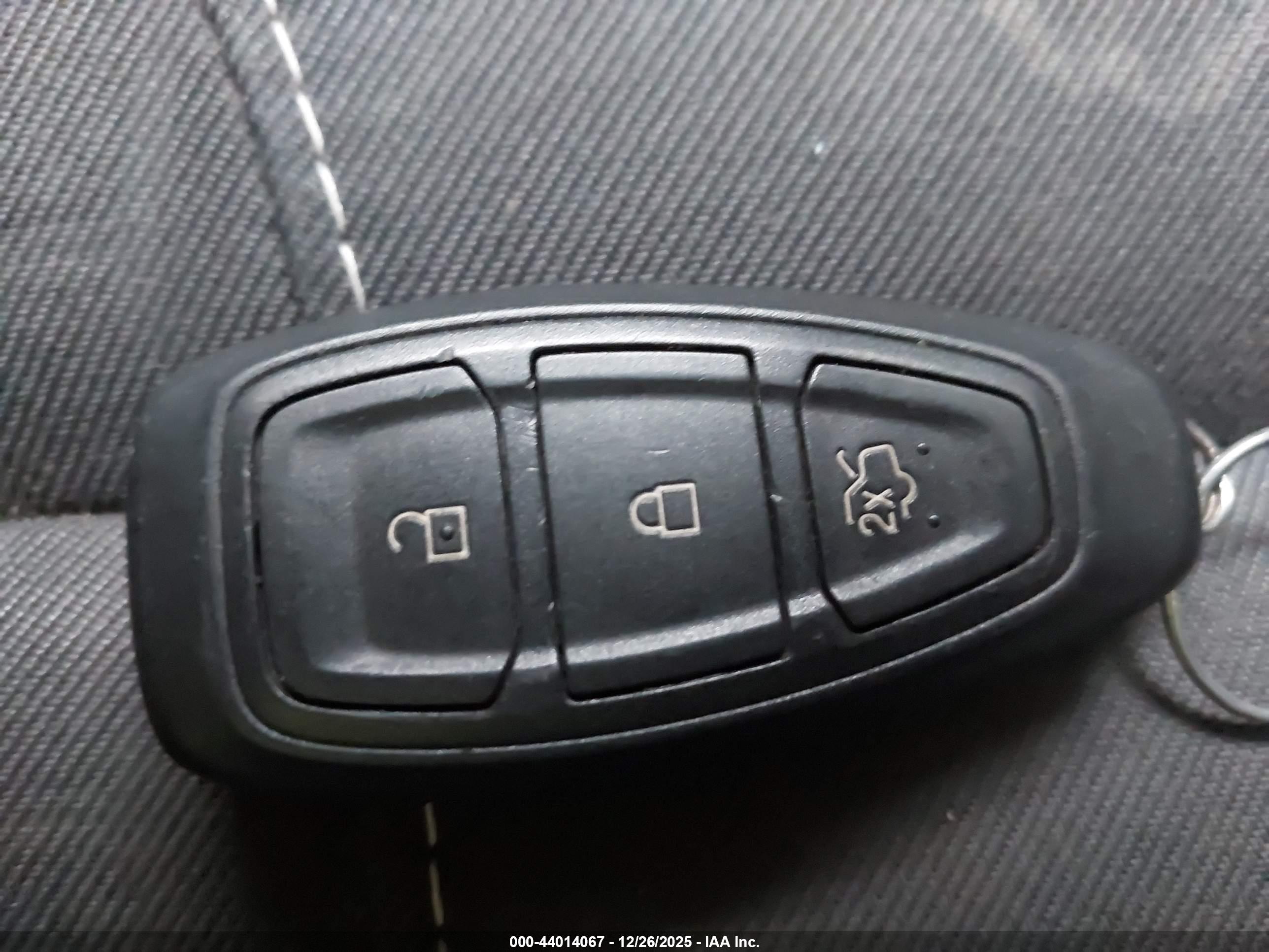 FORD FIESTA image 11