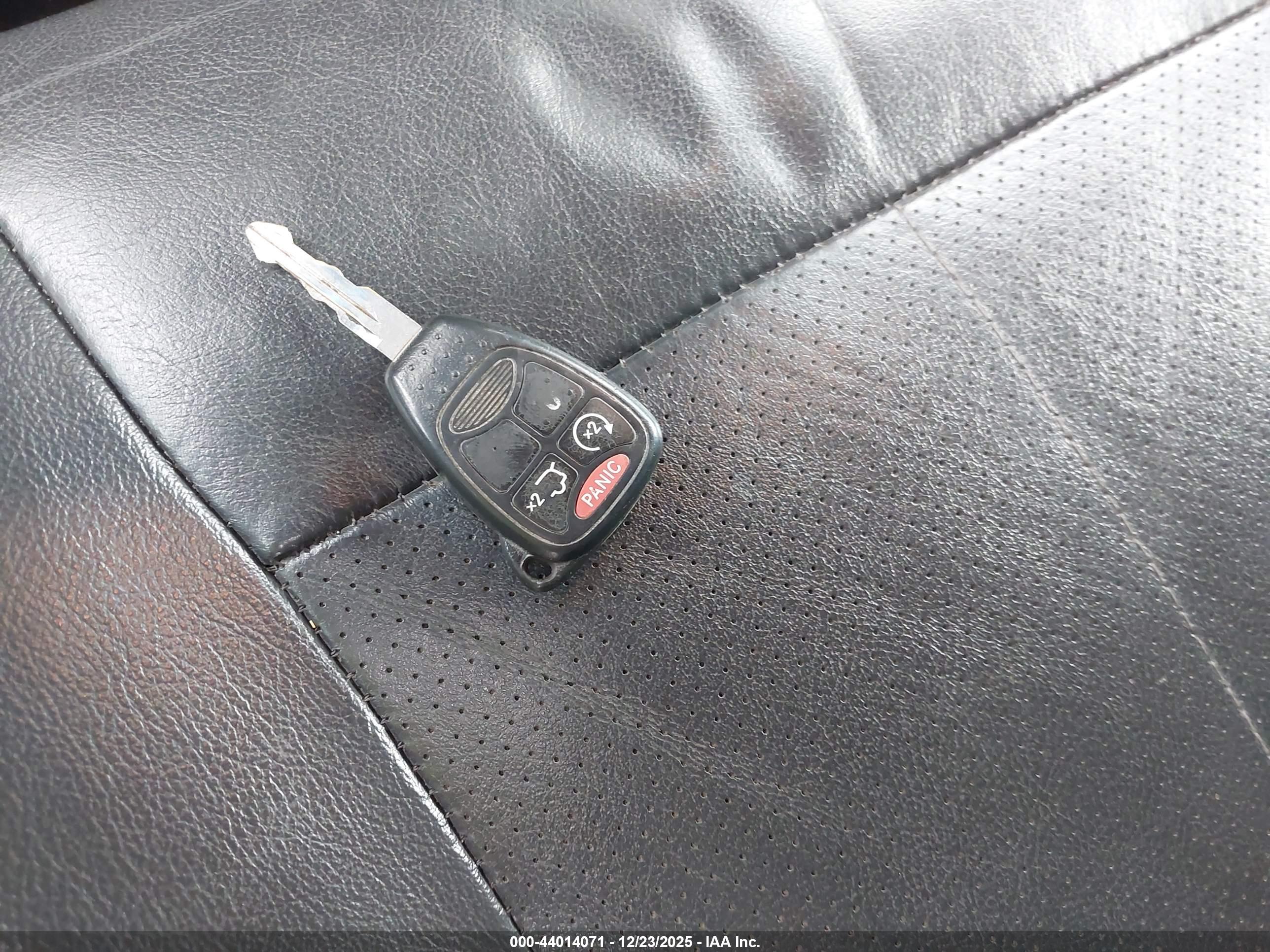 JEEP LIBERTY image 11
