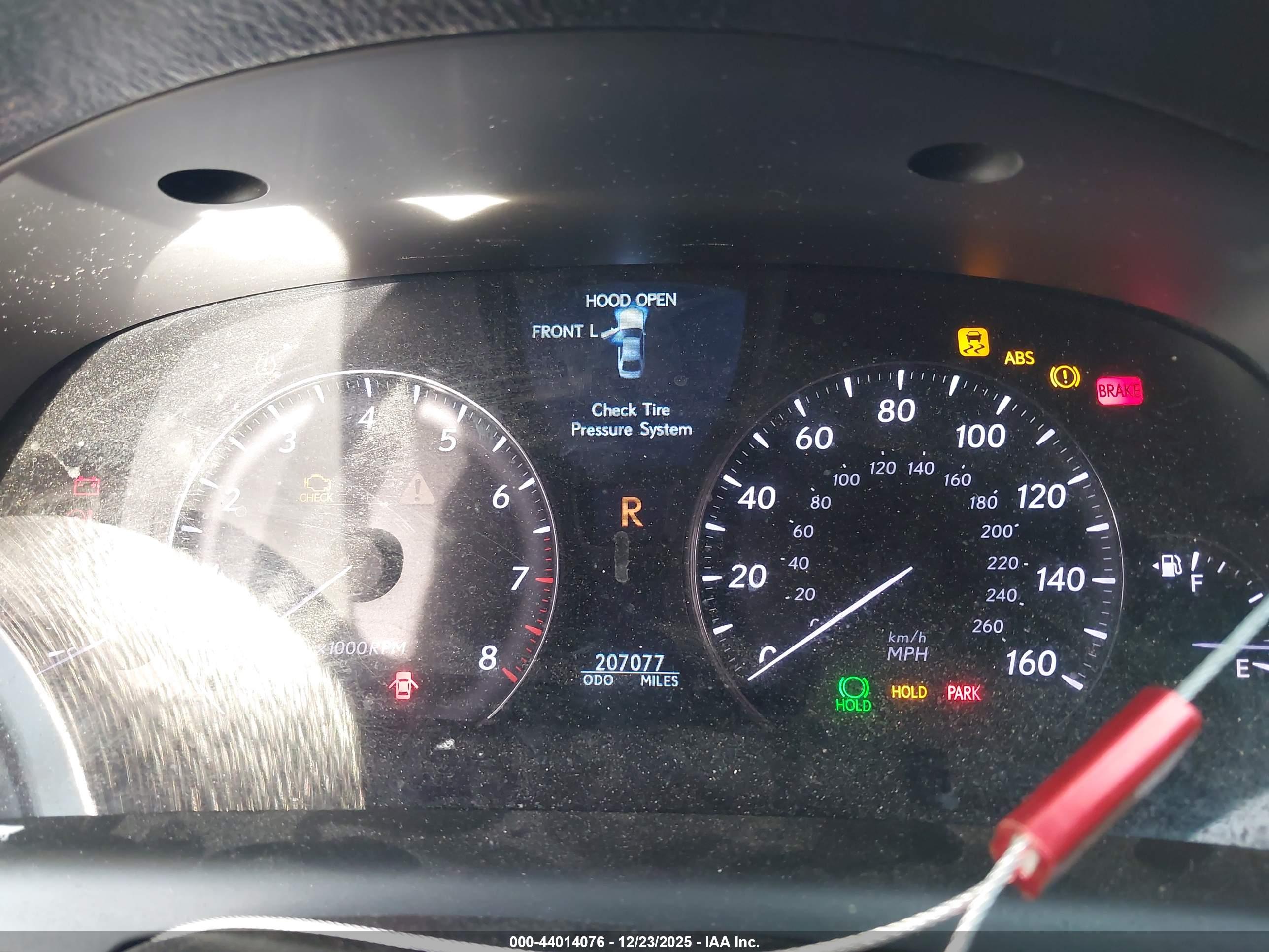 LEXUS LS image 7