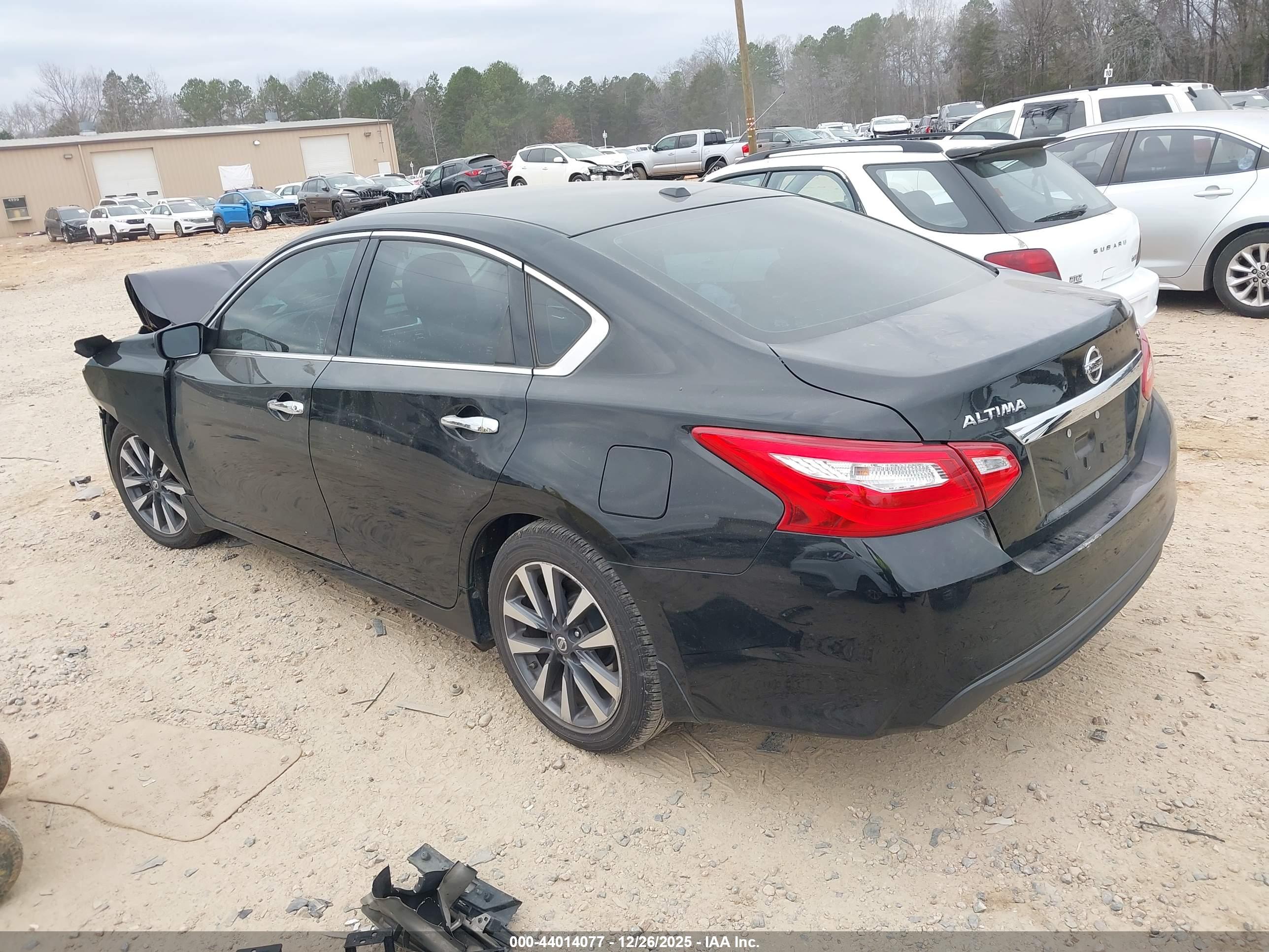 NISSAN ALTIMA image 3