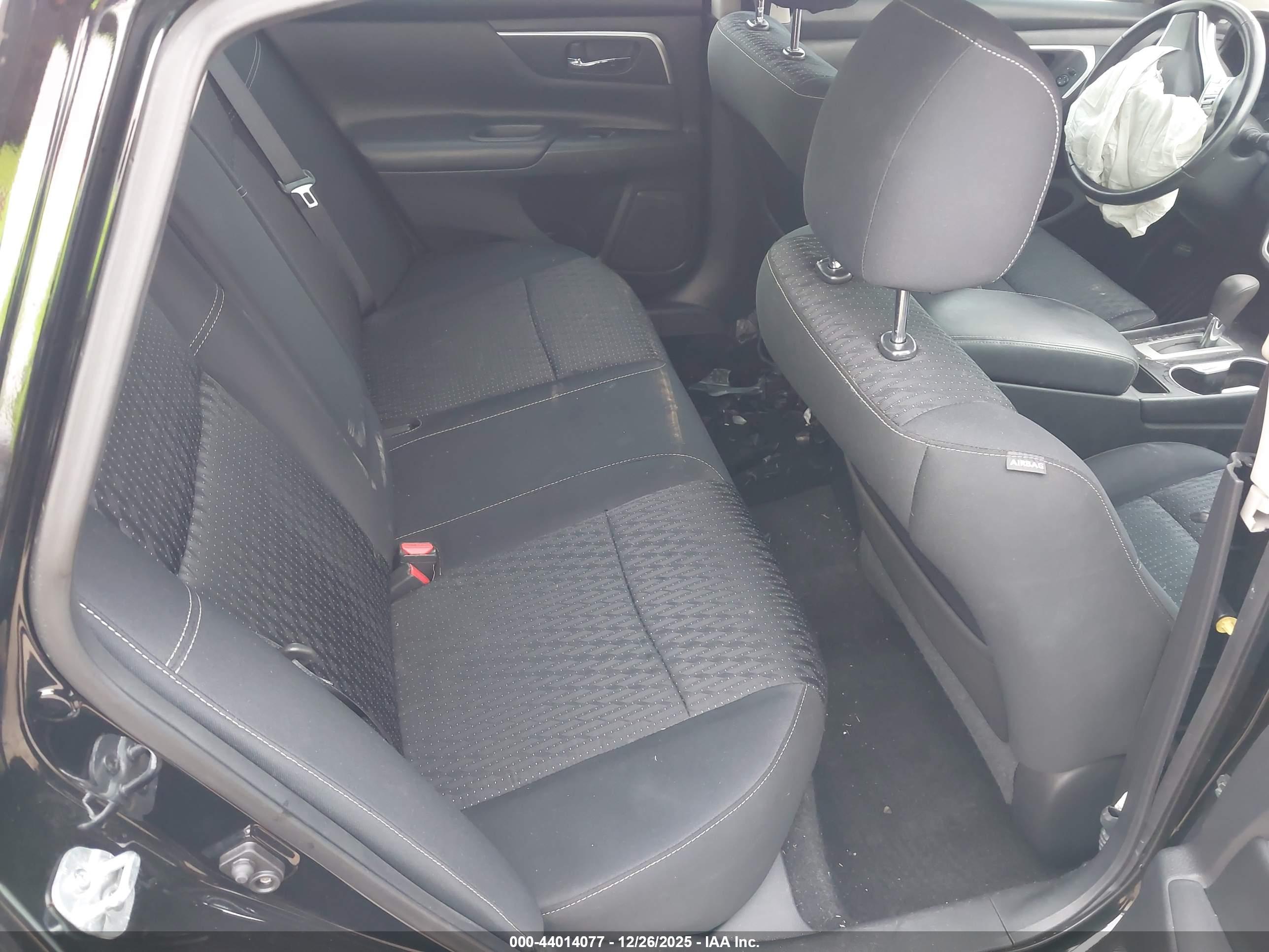 NISSAN ALTIMA image 8