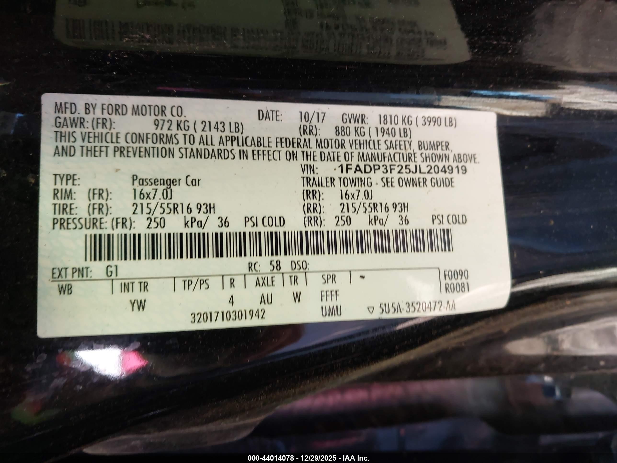 FORD FOCUS image 9
