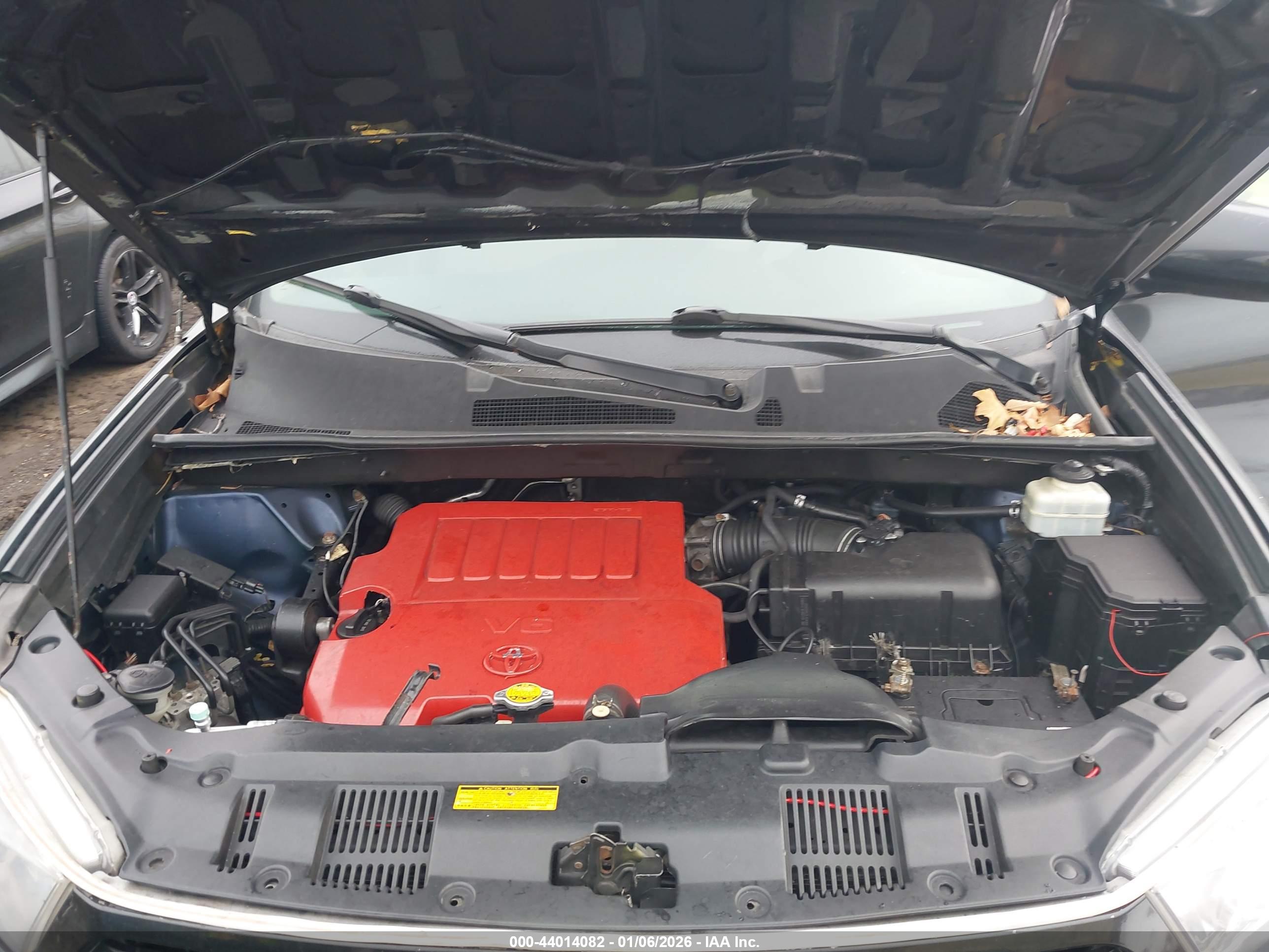 TOYOTA HIGHLANDER image 10