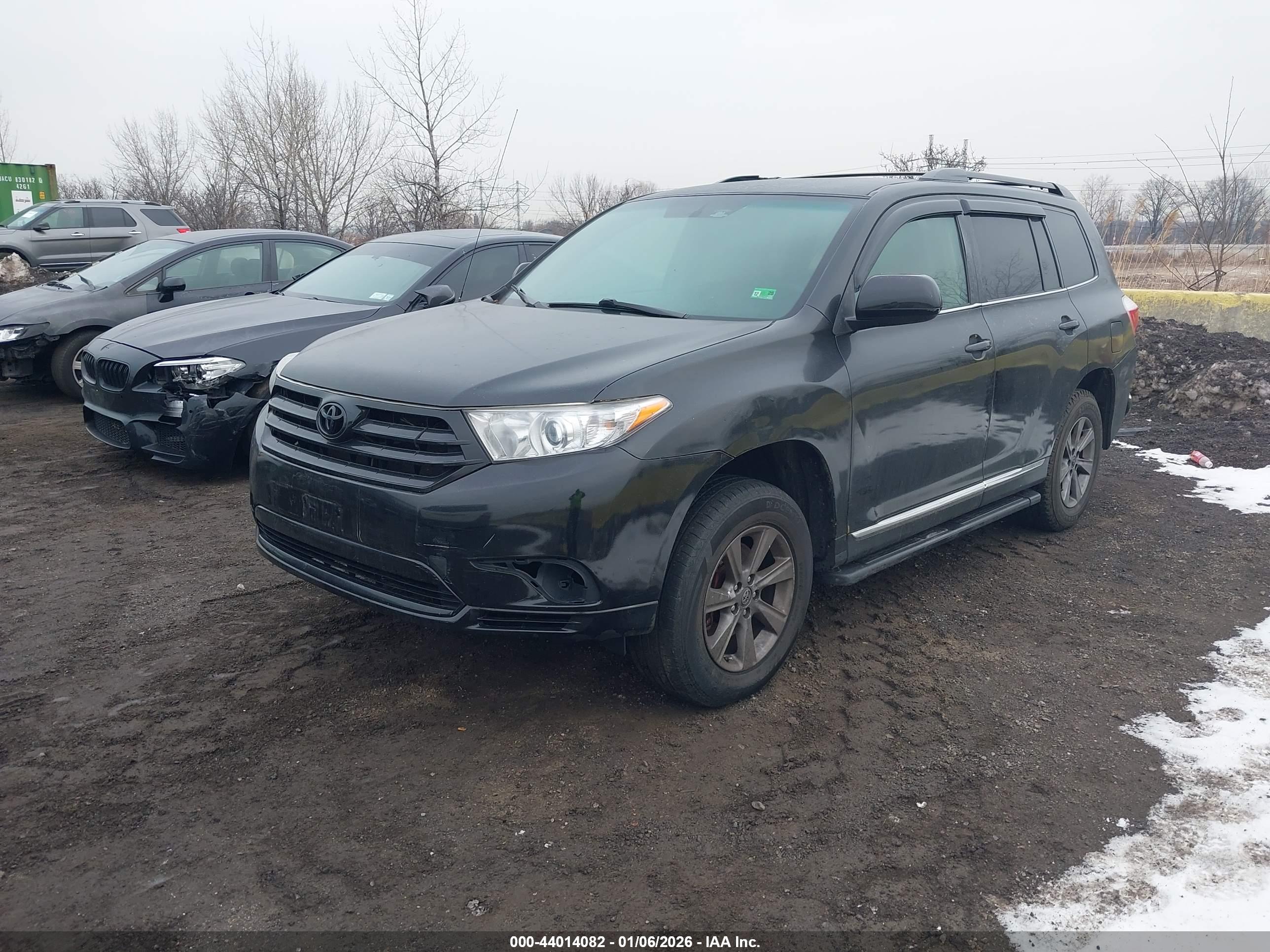 TOYOTA HIGHLANDER image 2