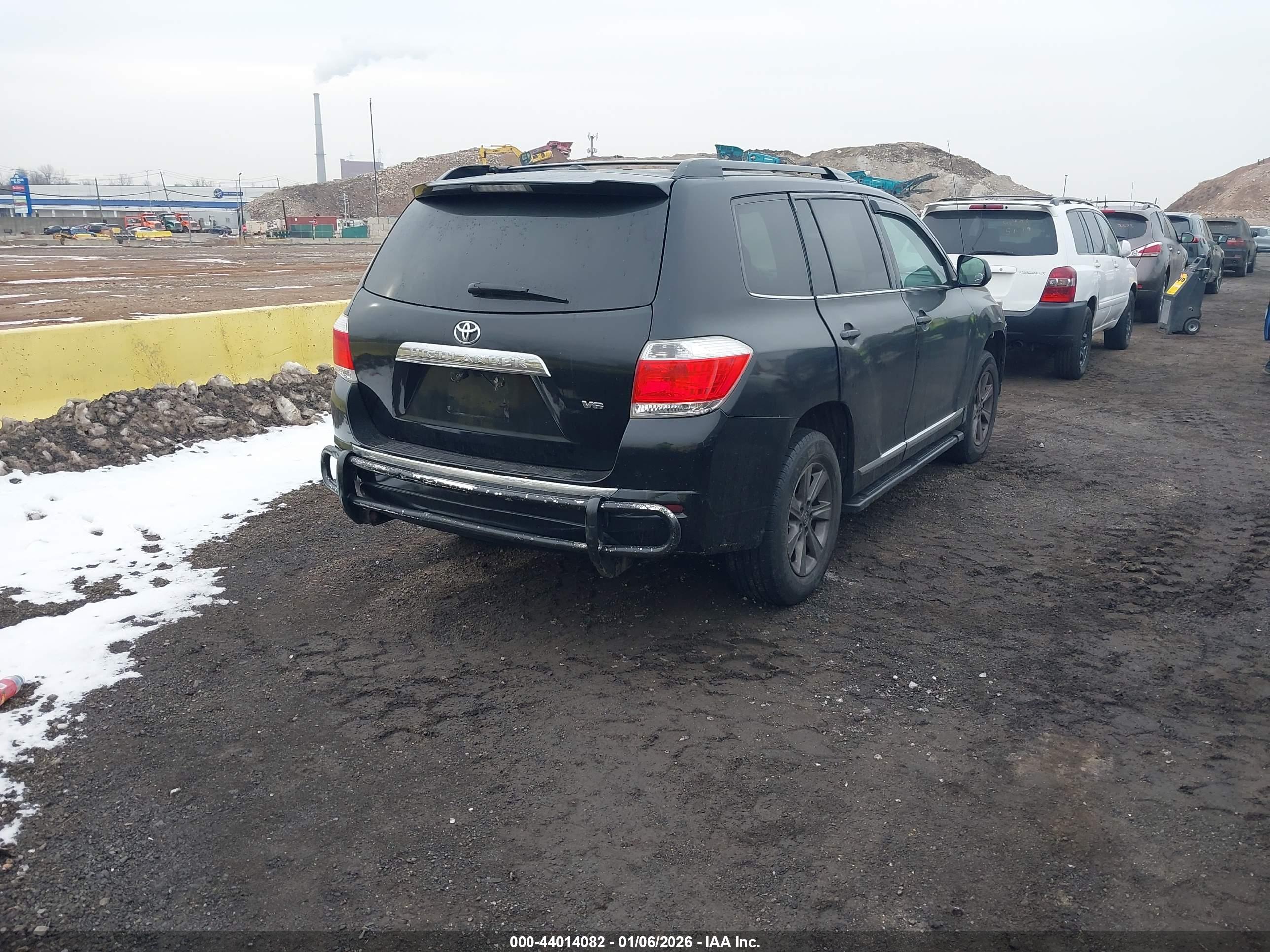 TOYOTA HIGHLANDER image 4