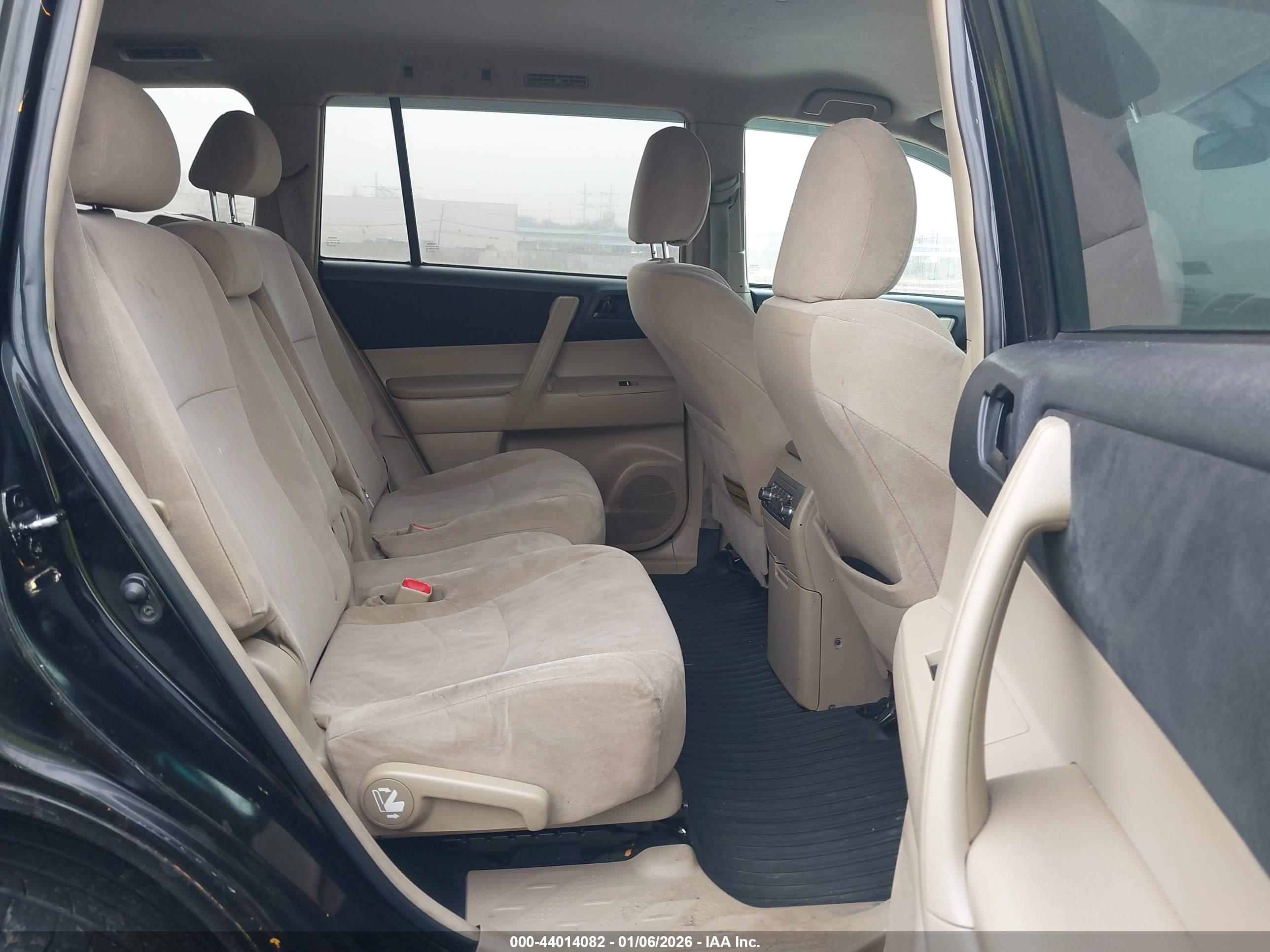 TOYOTA HIGHLANDER image 8