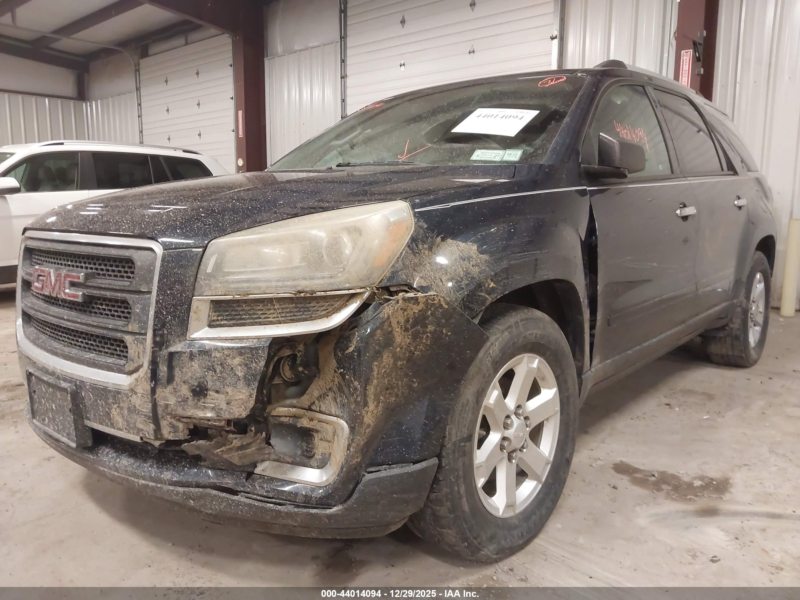 GMC ACADIA image 6