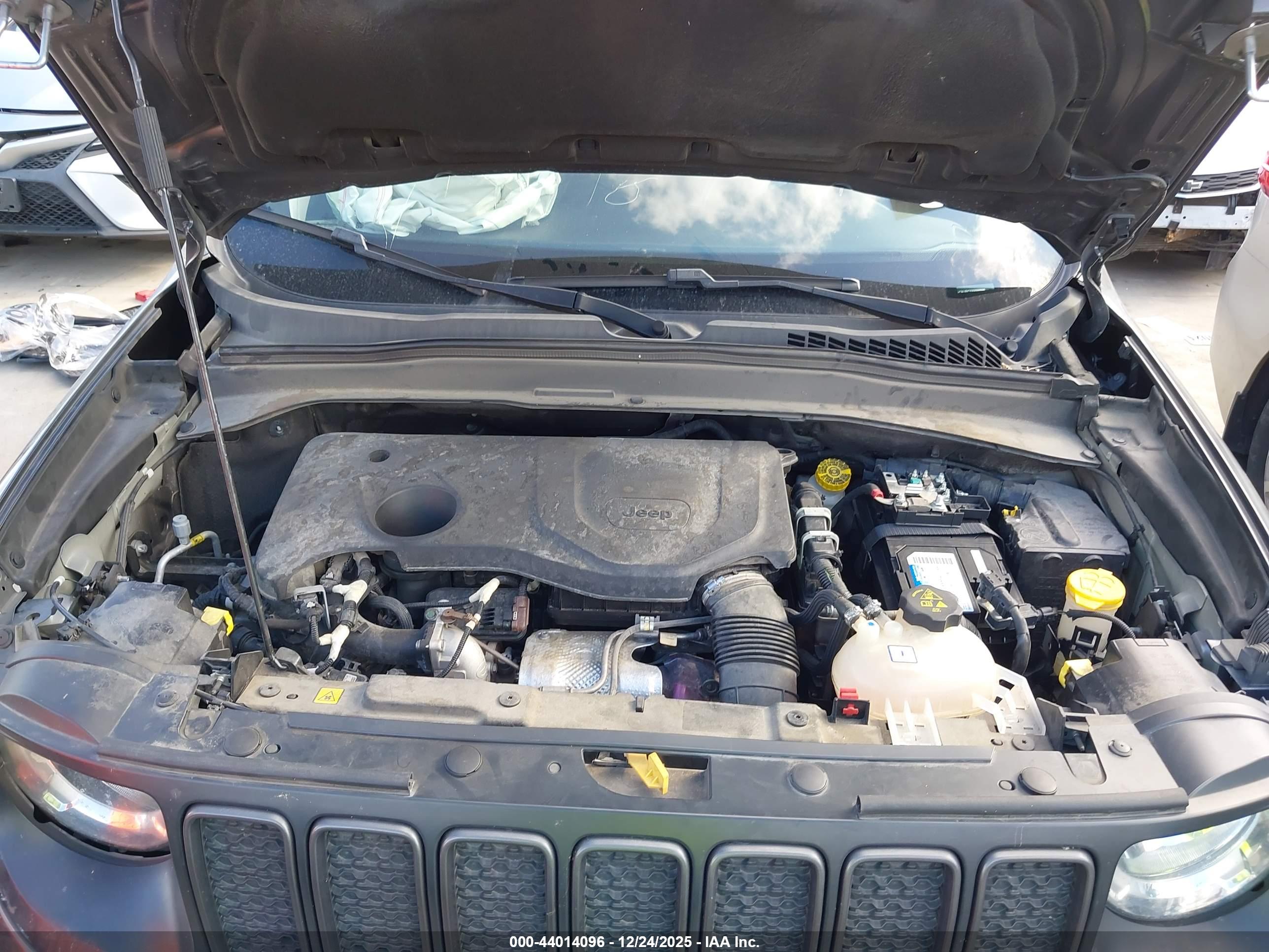 JEEP RENEGADE image 10