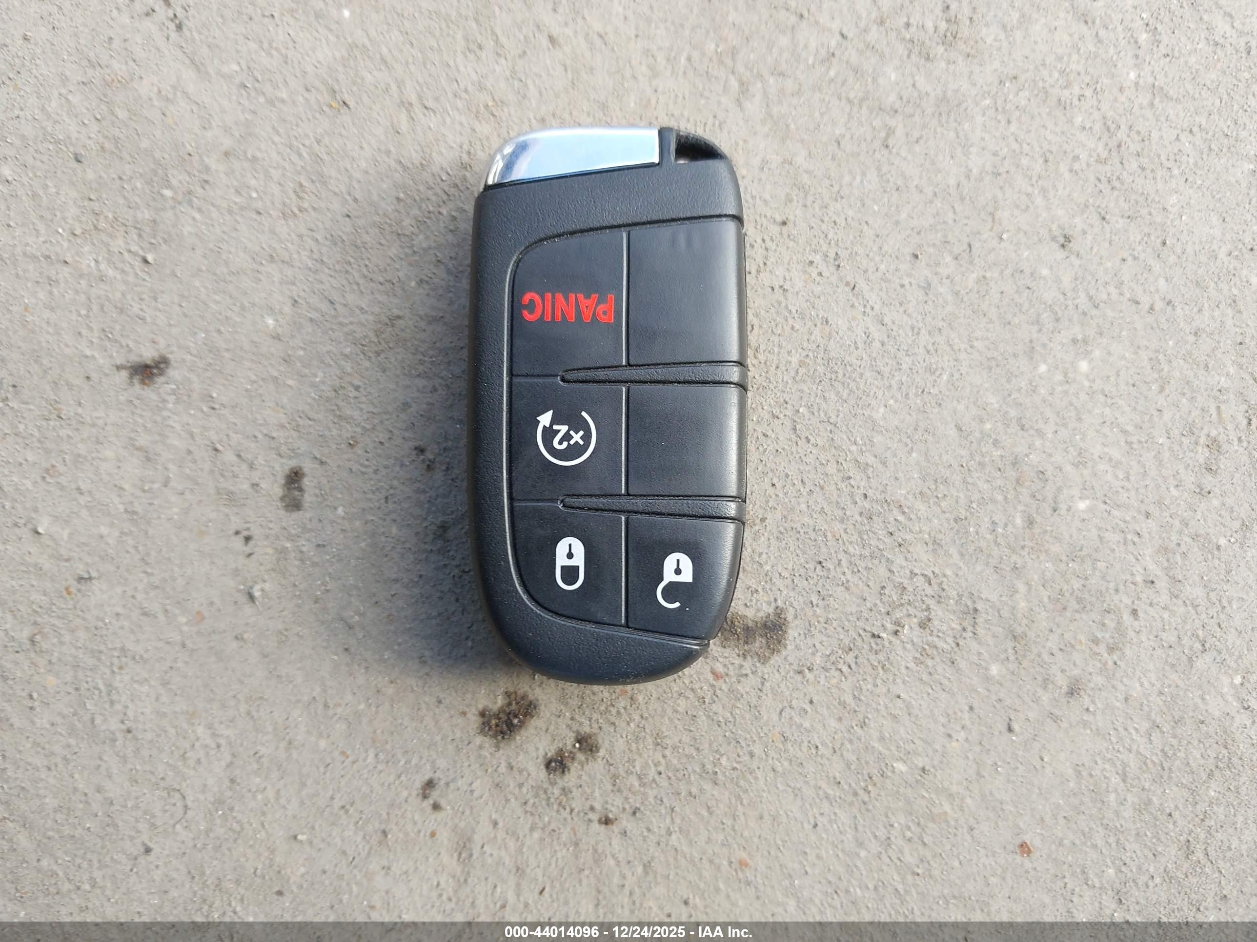JEEP RENEGADE image 11