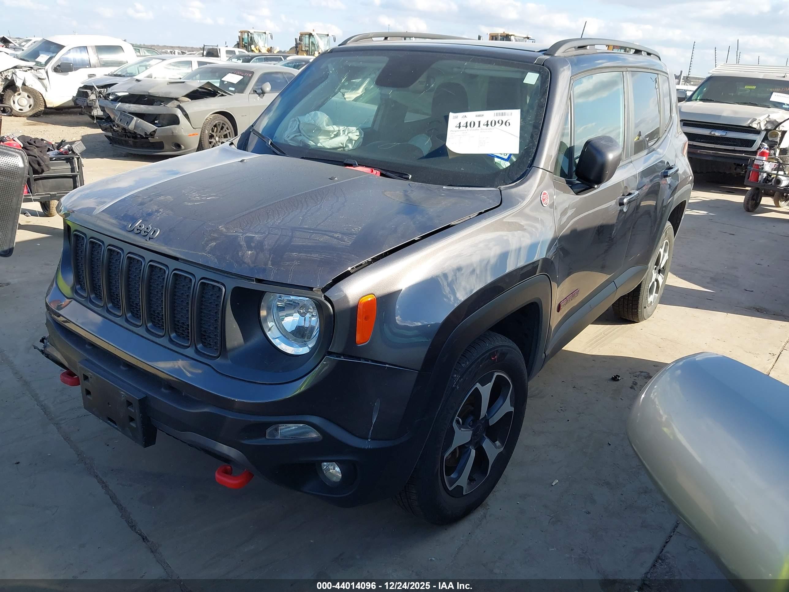 JEEP RENEGADE image 2