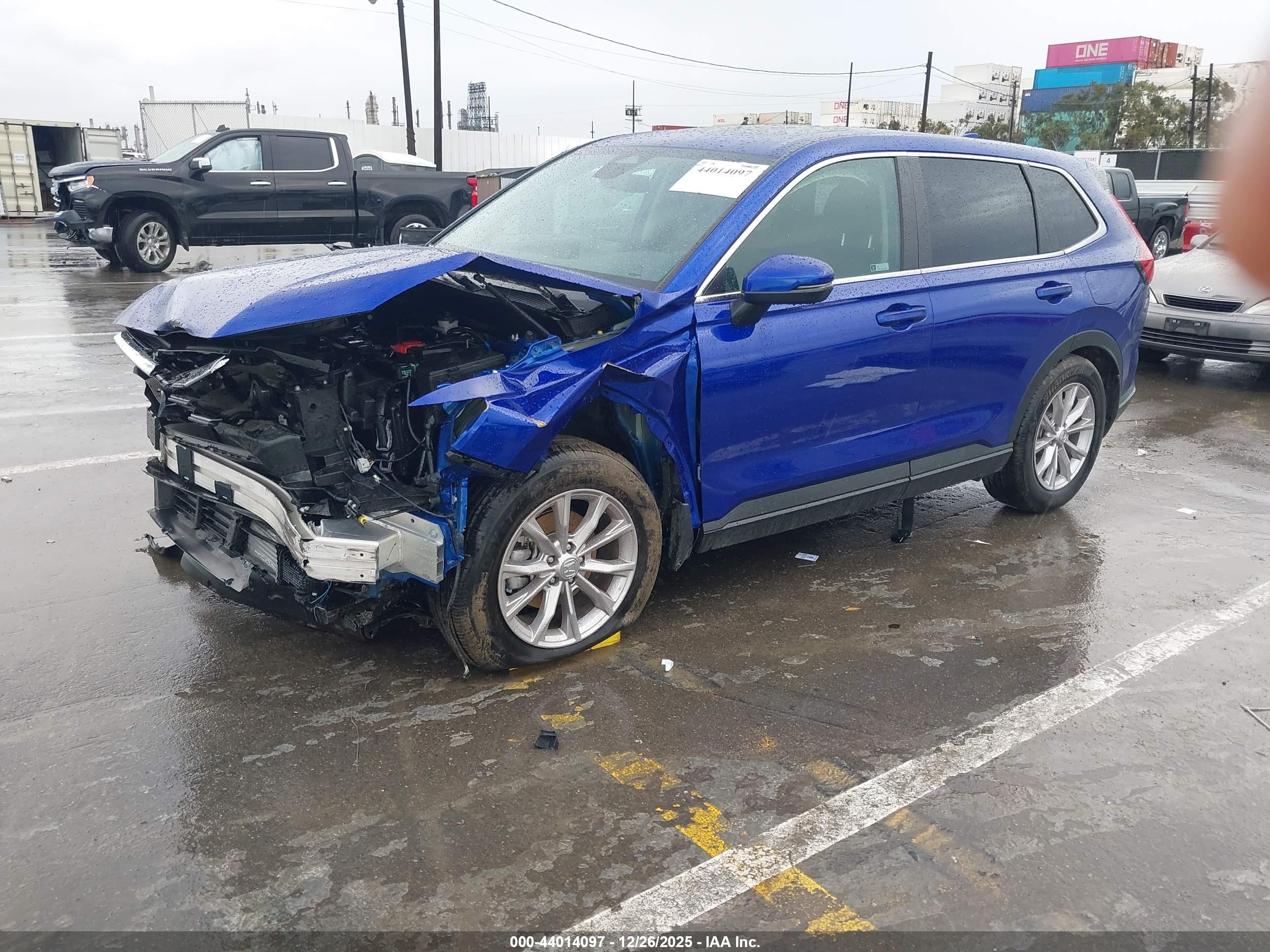 HONDA CR-V image 2