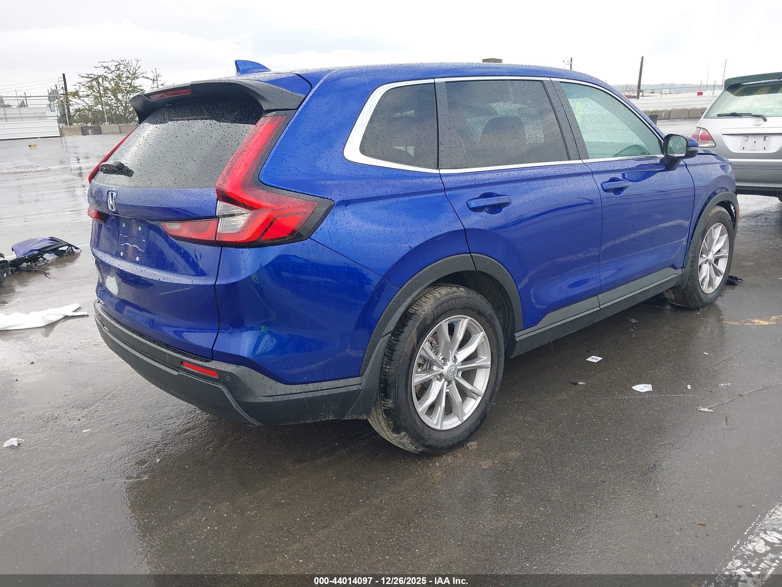 HONDA CR-V image 4