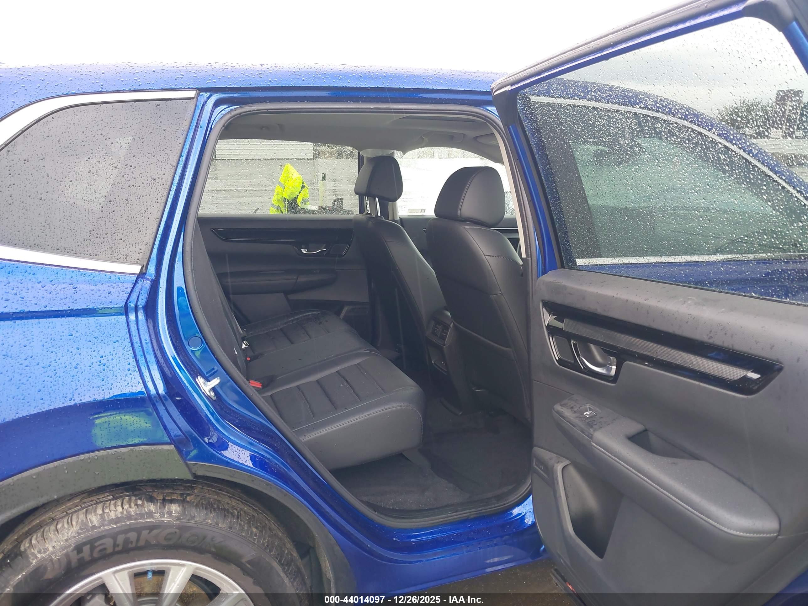 HONDA CR-V image 8