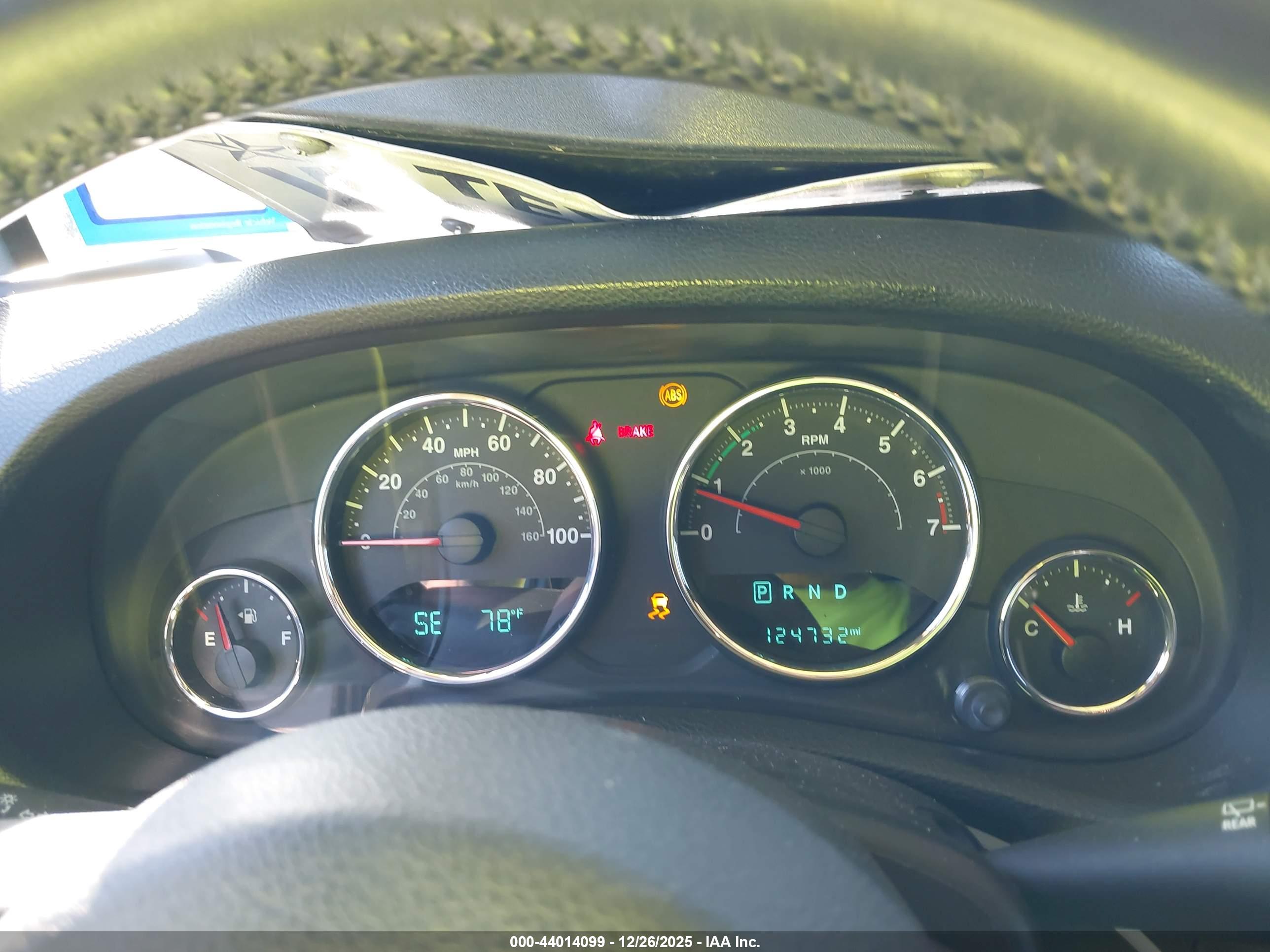 JEEP WRANGLER image 7