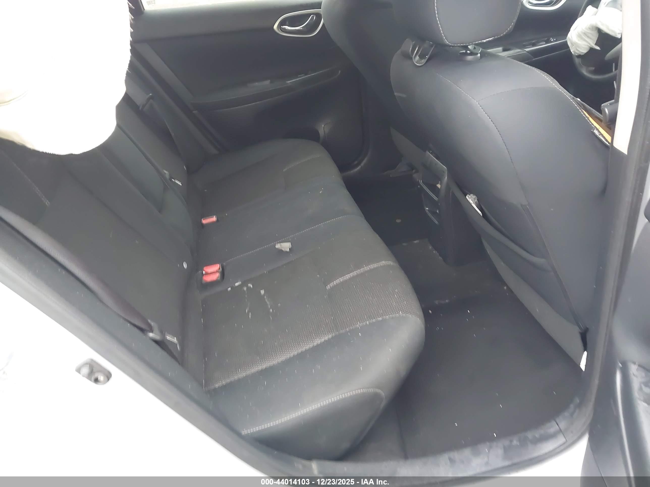 NISSAN SENTRA image 8