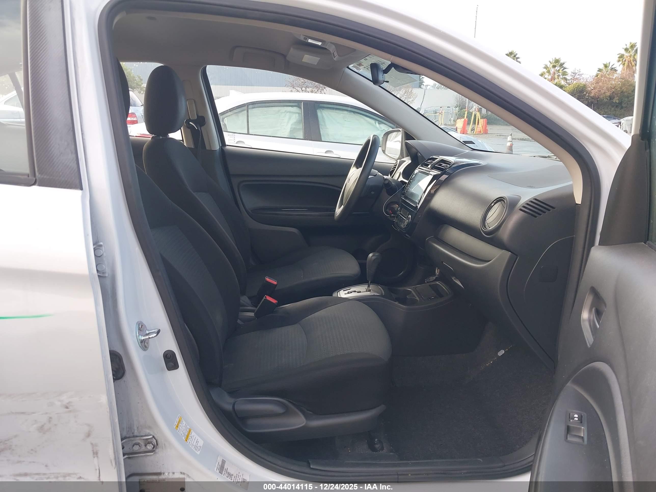 MITSUBISHI MIRAGE image 5