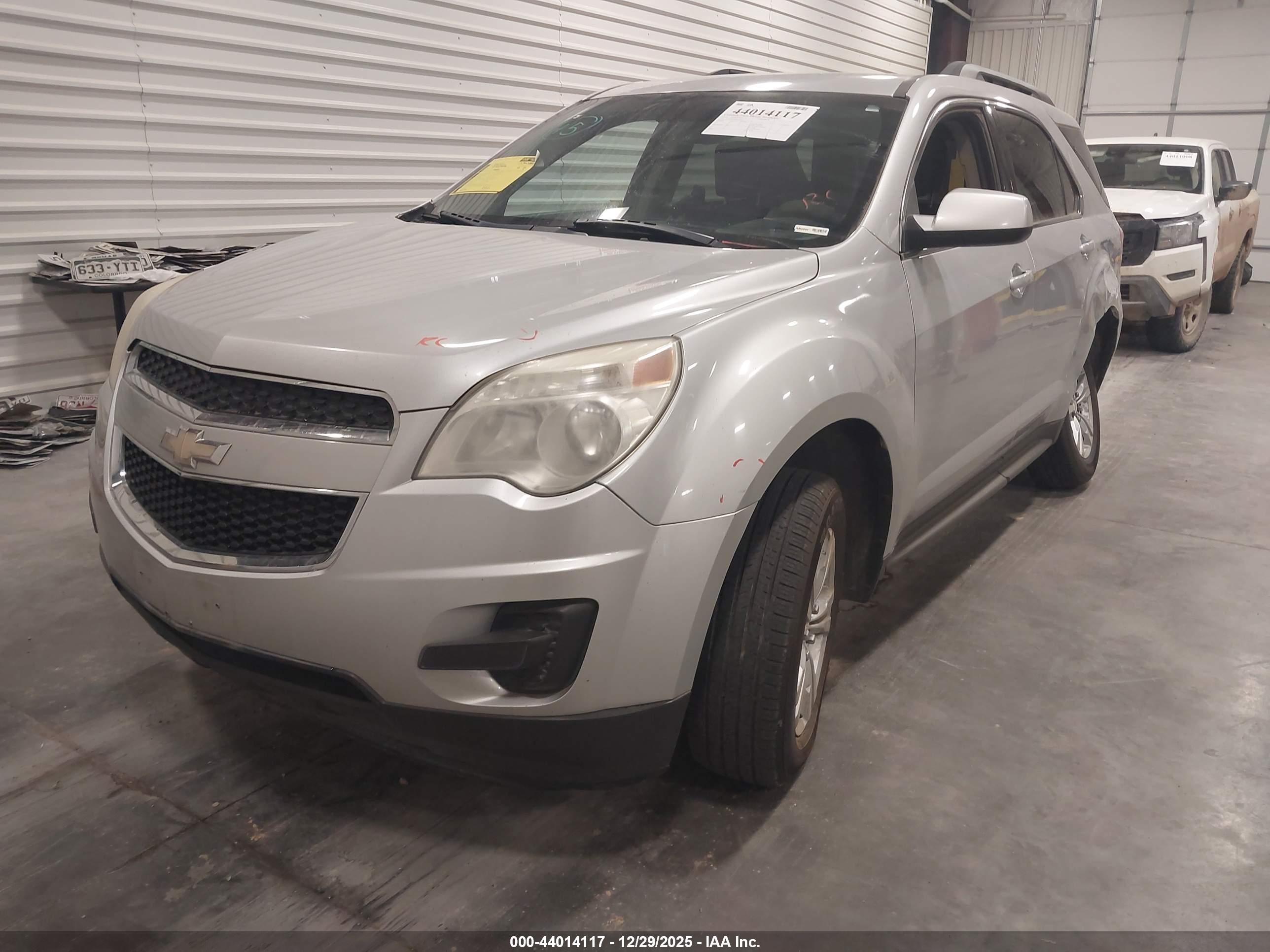 CHEVROLET EQUINOX image 2