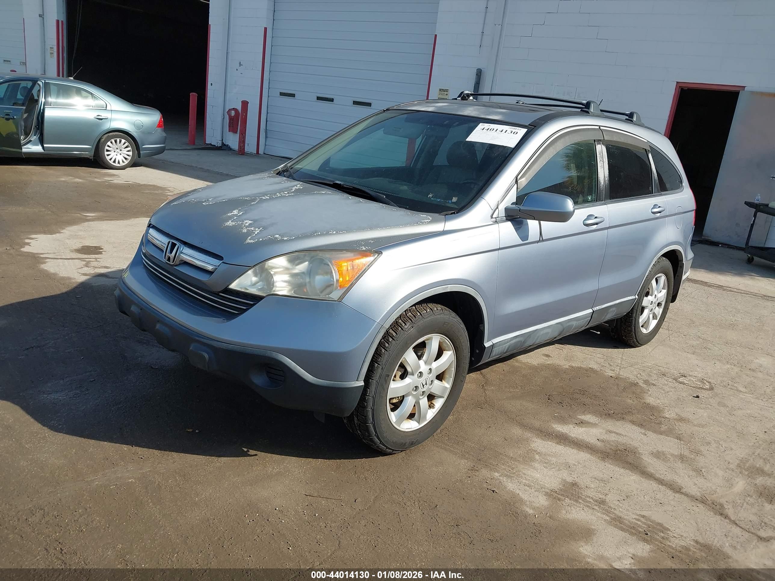 HONDA CR-V image 2