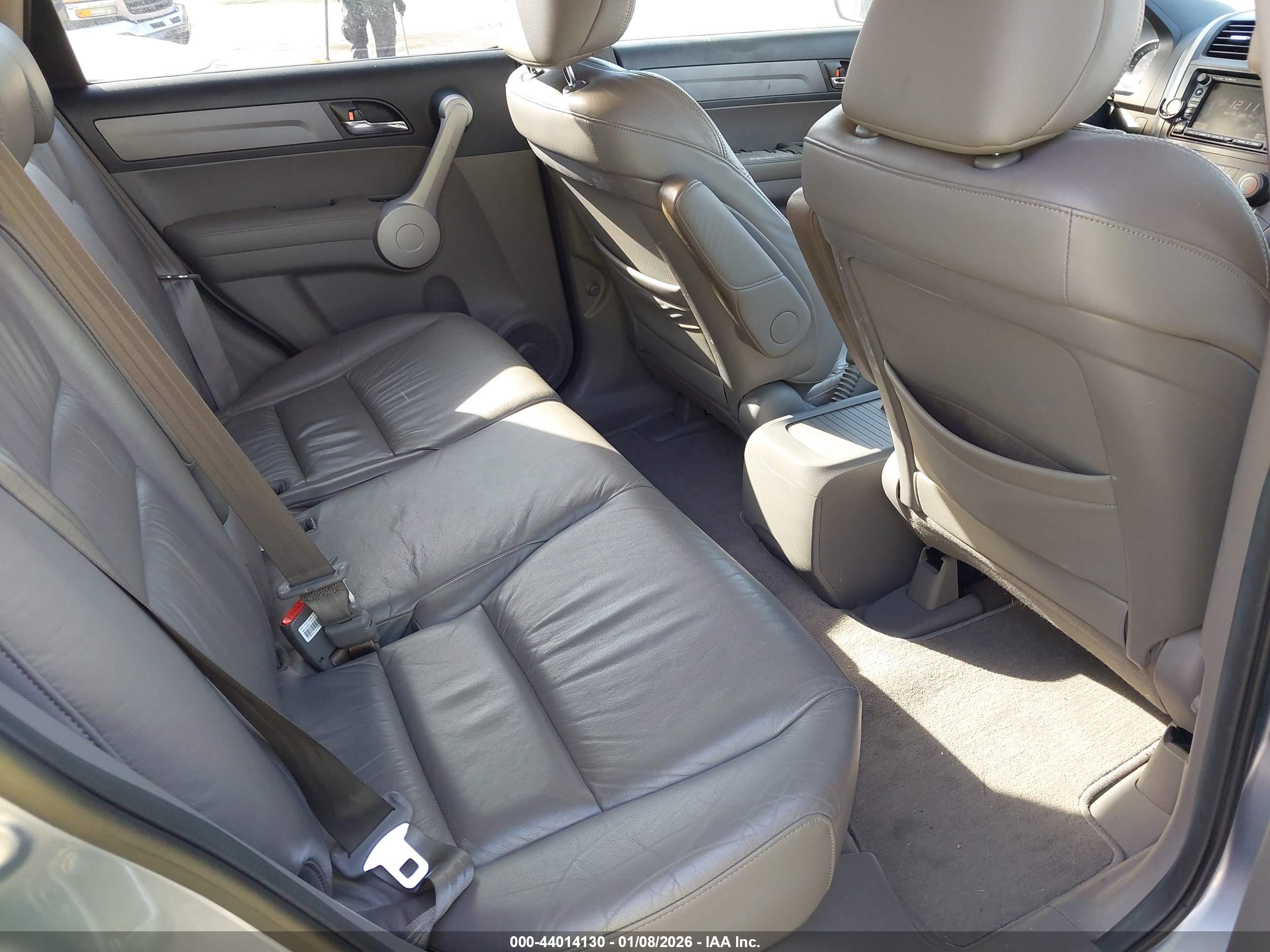 HONDA CR-V image 8